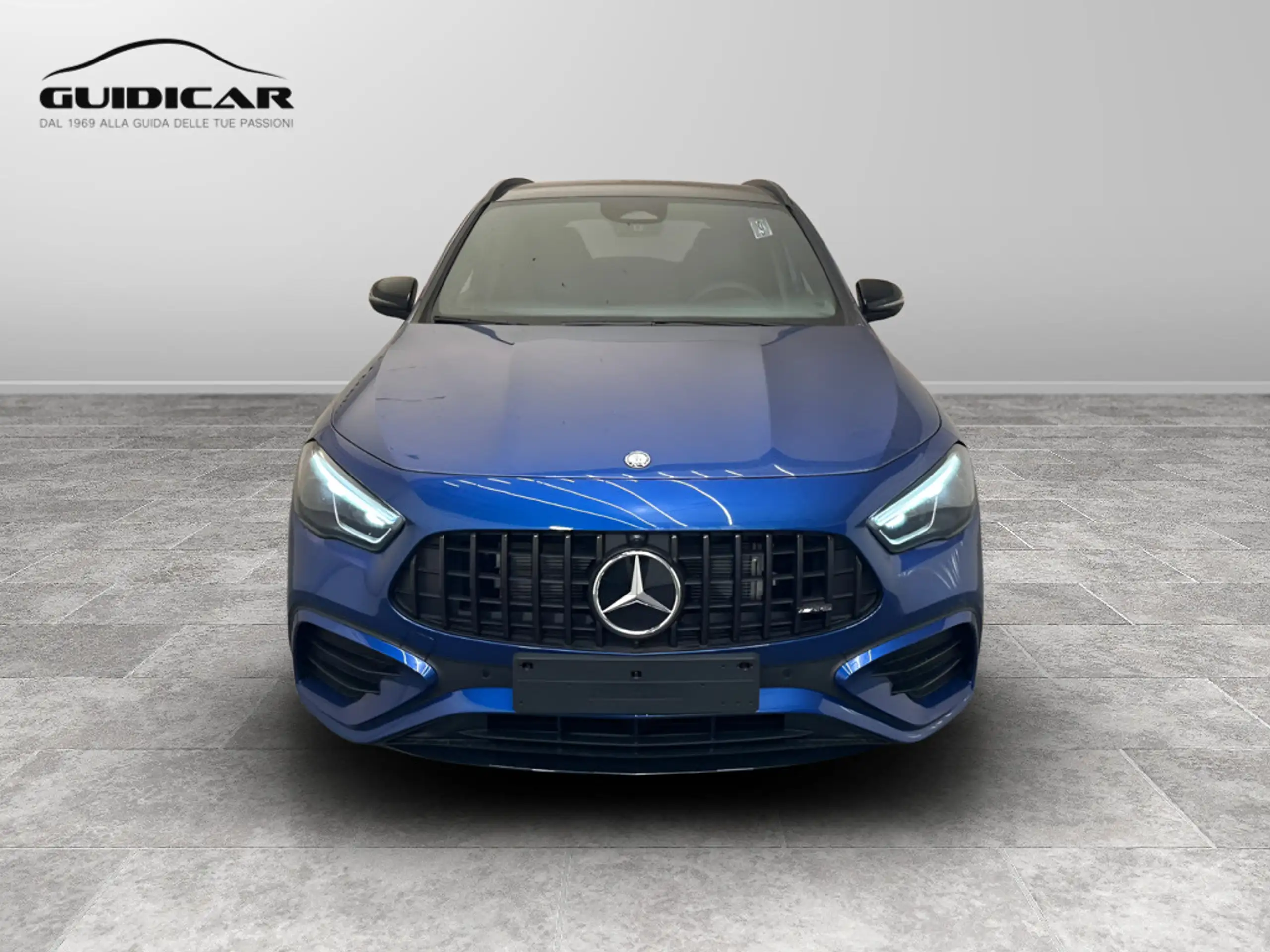 Mercedes-Benz - GLA 35 AMG