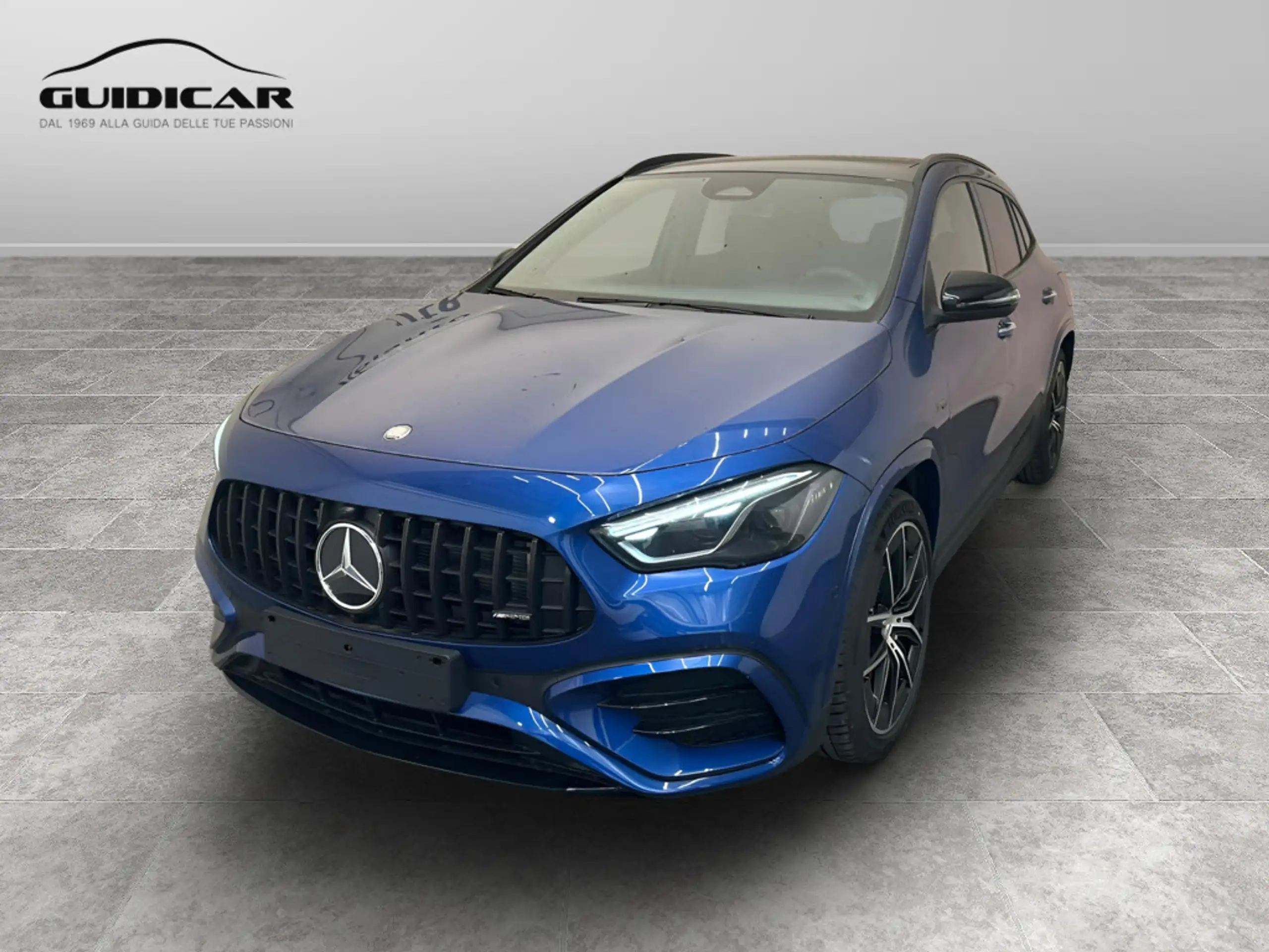 Mercedes-Benz - GLA 35 AMG