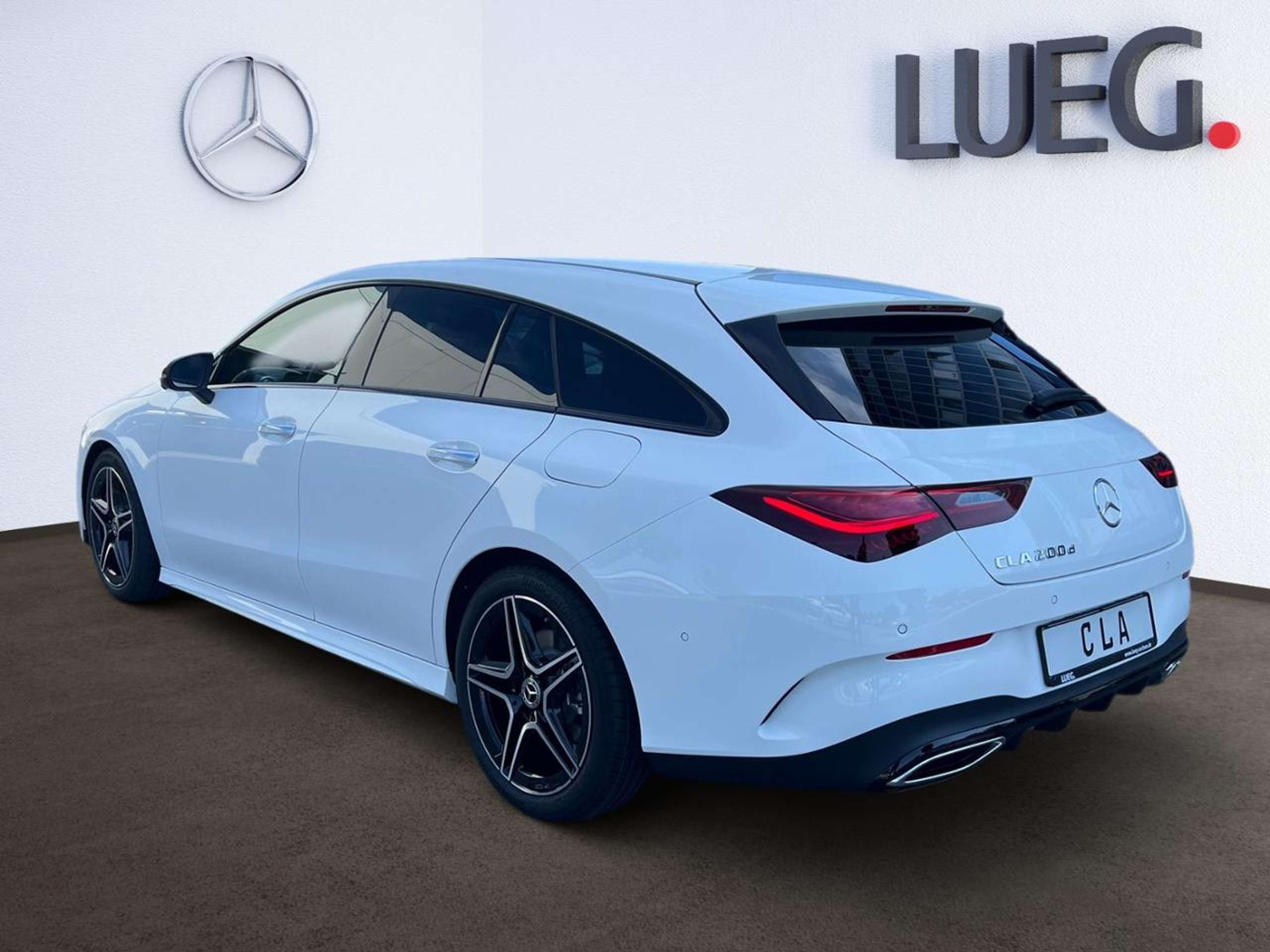 Mercedes-Benz - CLA 200