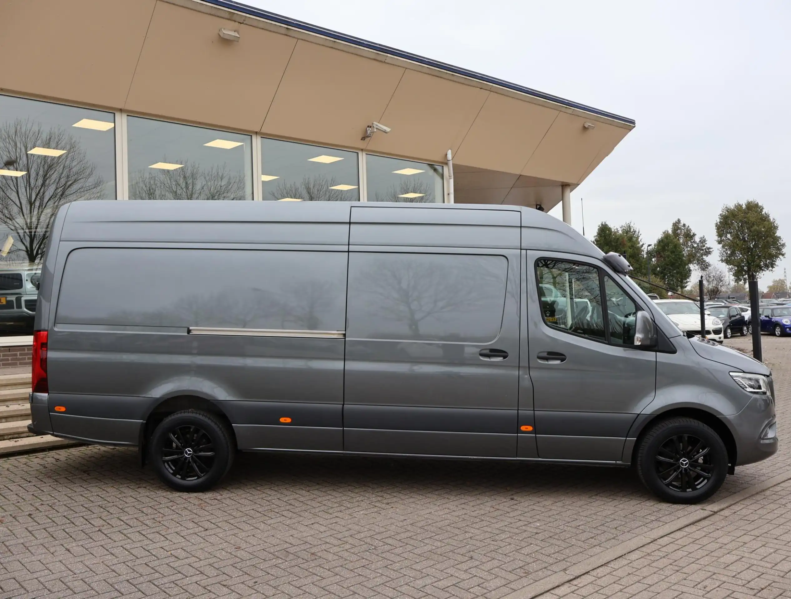 Mercedes-Benz - Sprinter