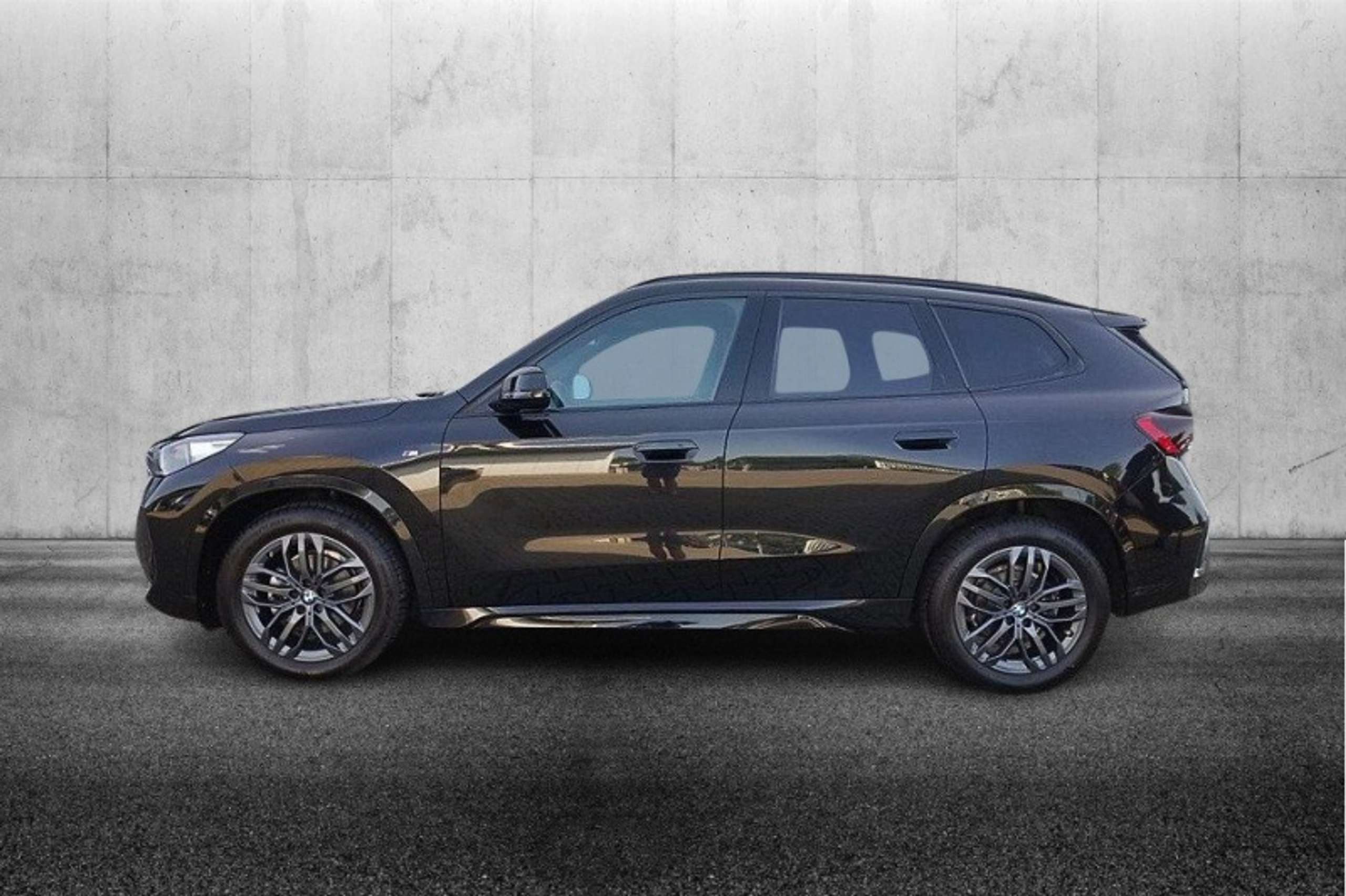 BMW - X1