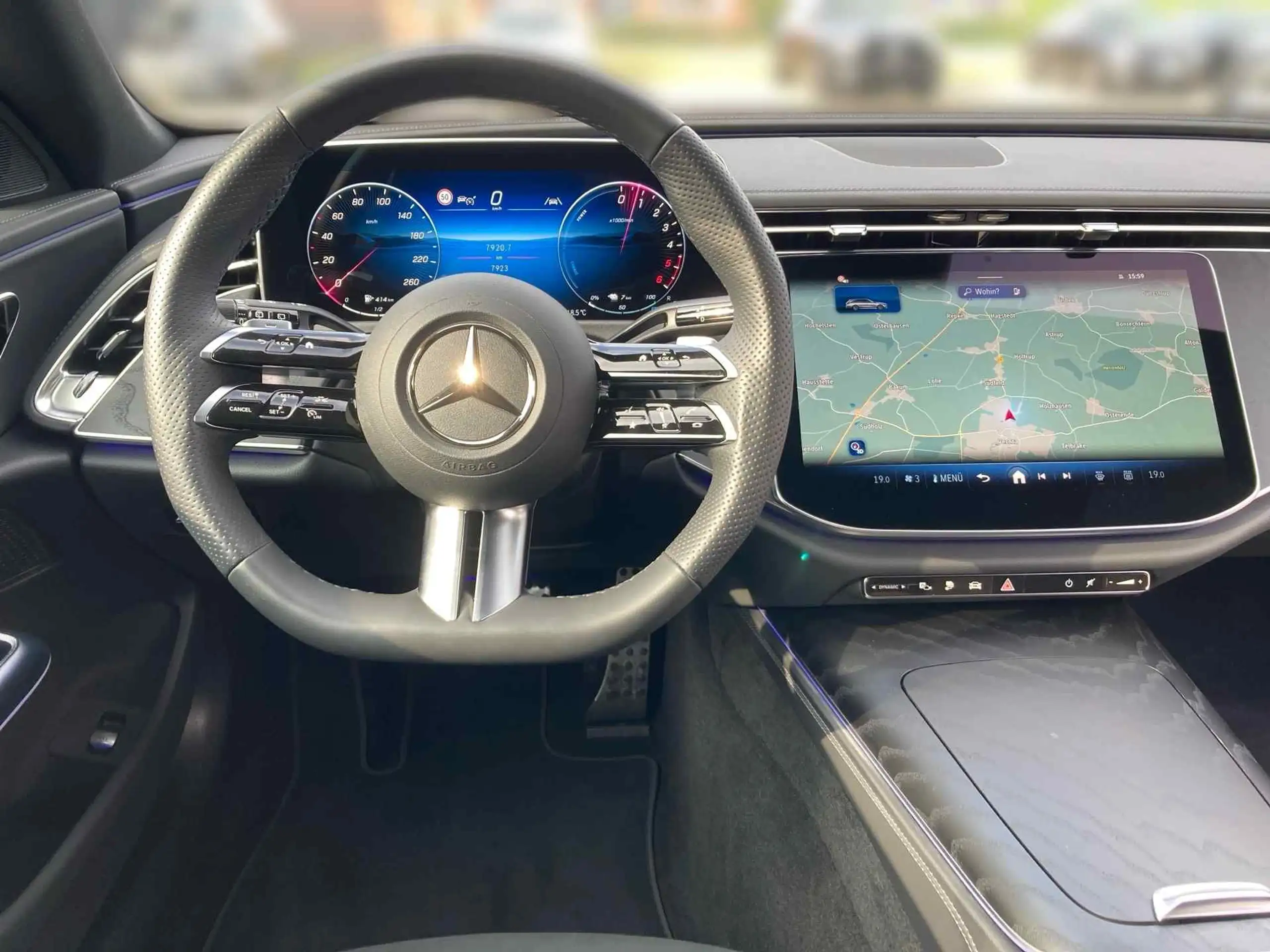 Mercedes-Benz - E 300