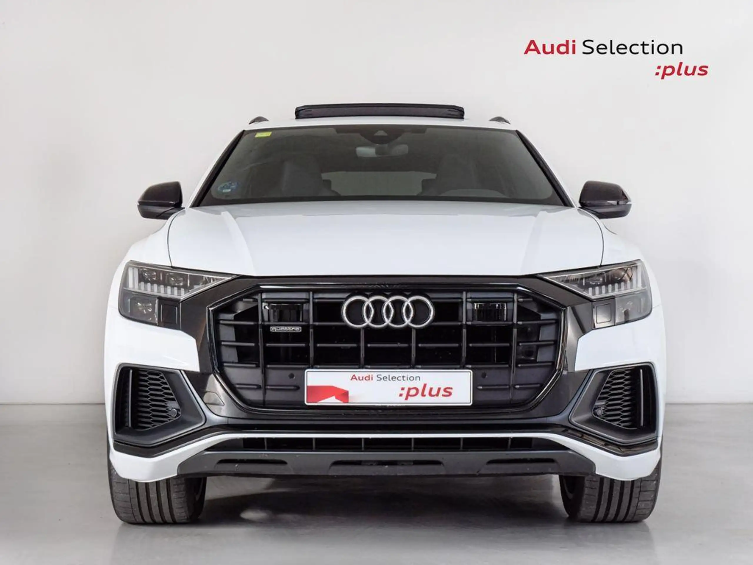 Audi - Q8