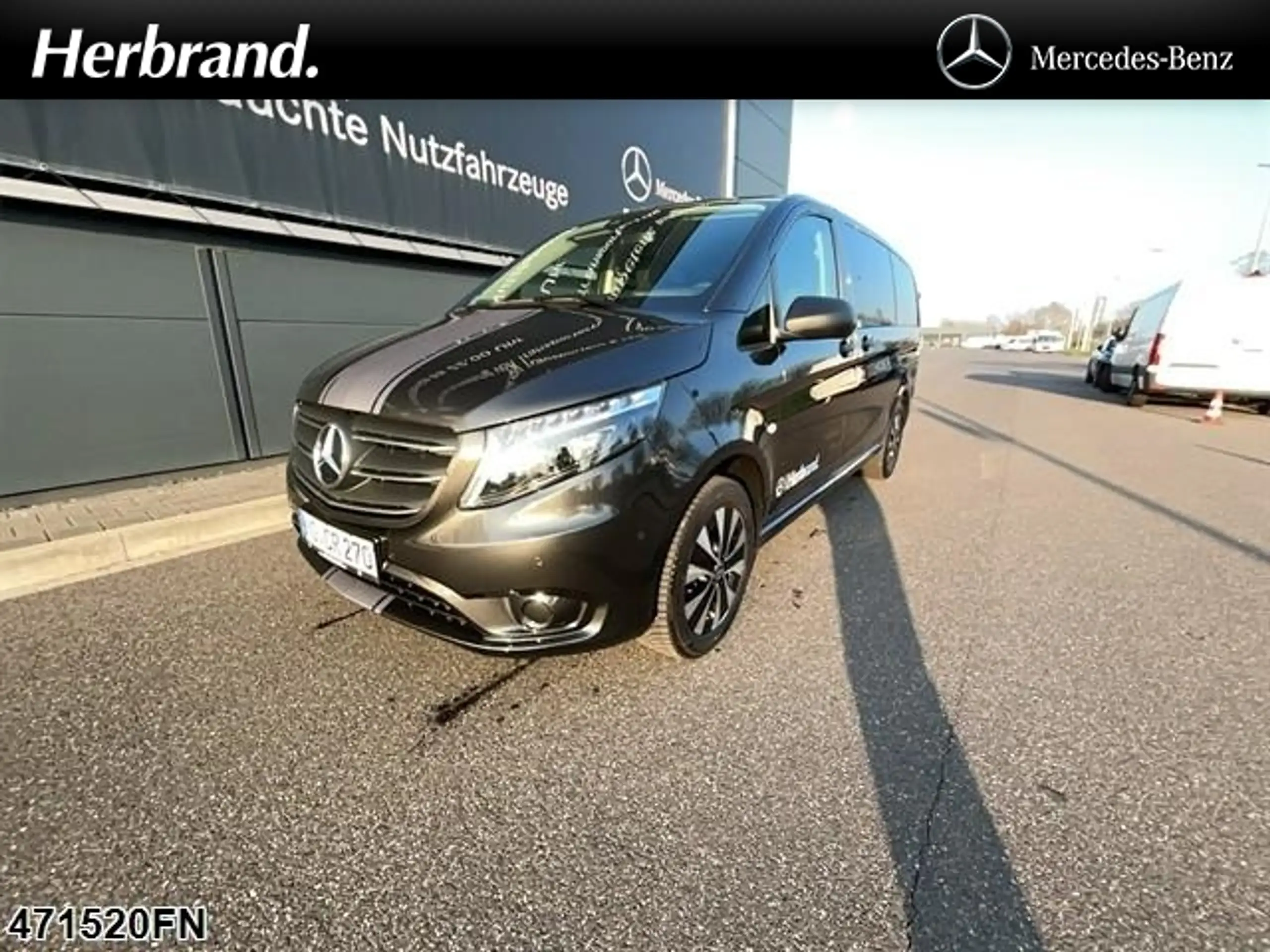 Mercedes-Benz - Vito