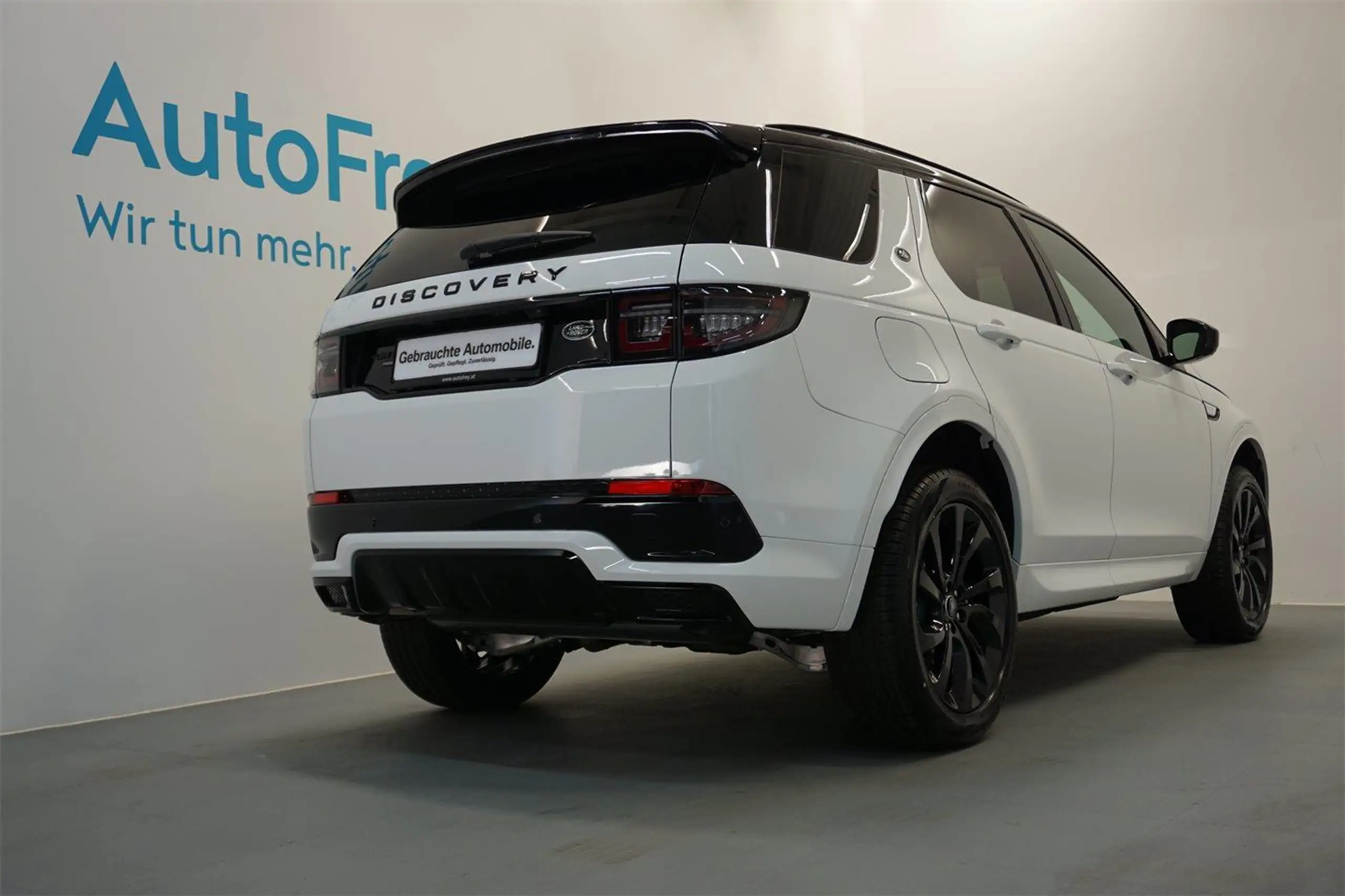 Land Rover - Discovery Sport