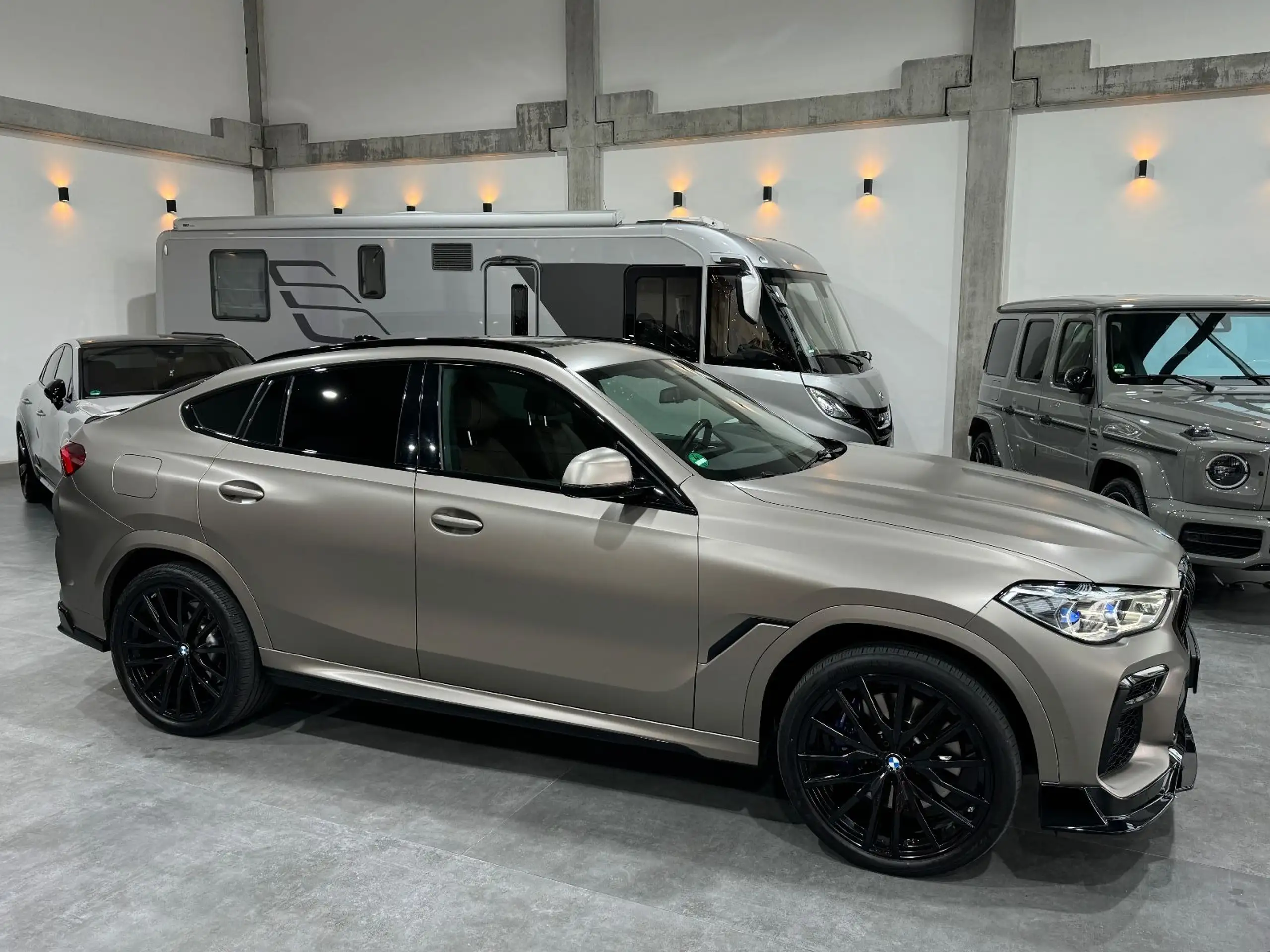 BMW - X6