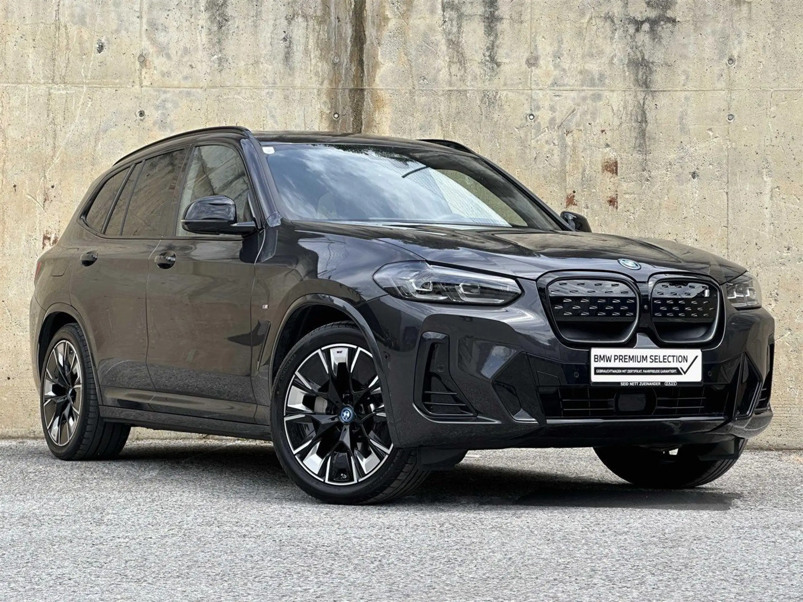 BMW - iX3