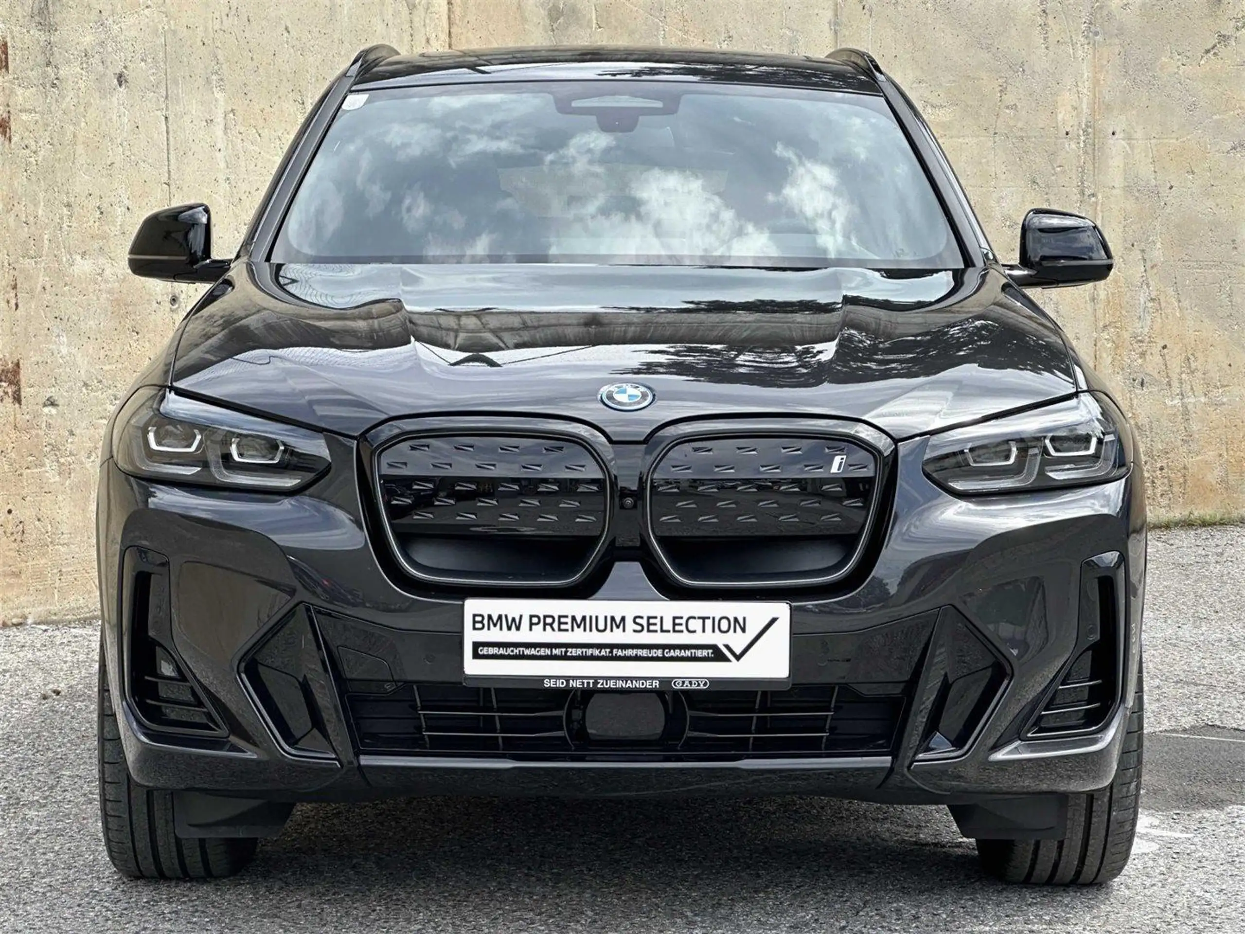 BMW - iX3