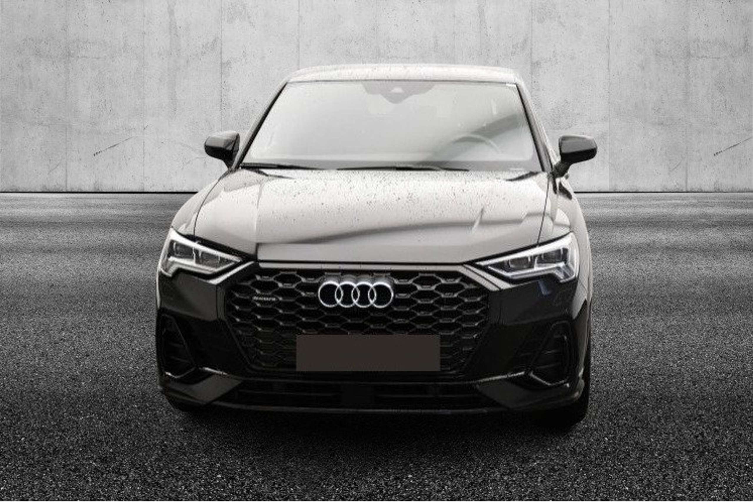 Audi - Q3