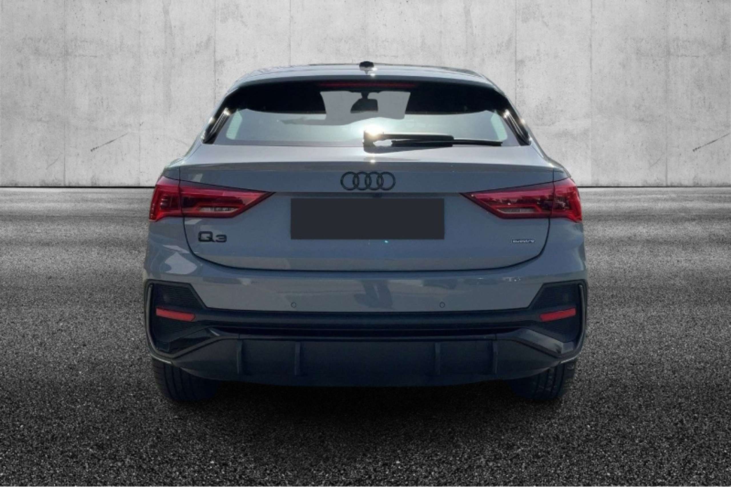 Audi - Q3