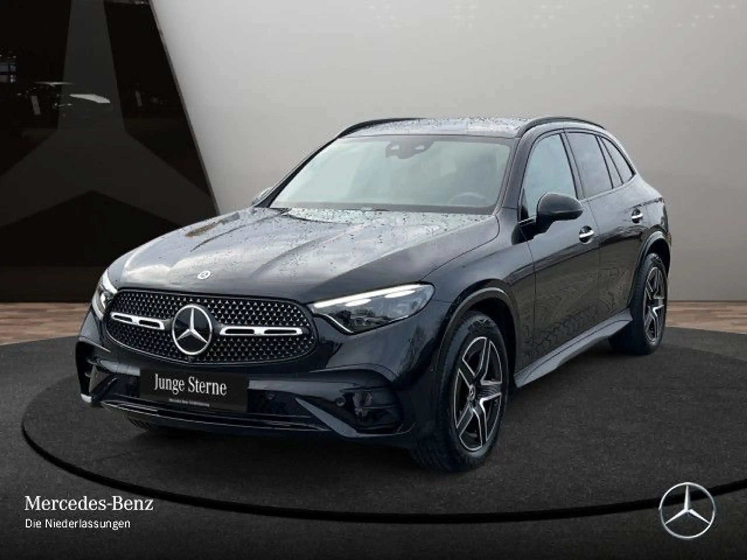 Mercedes-Benz - GLC 300