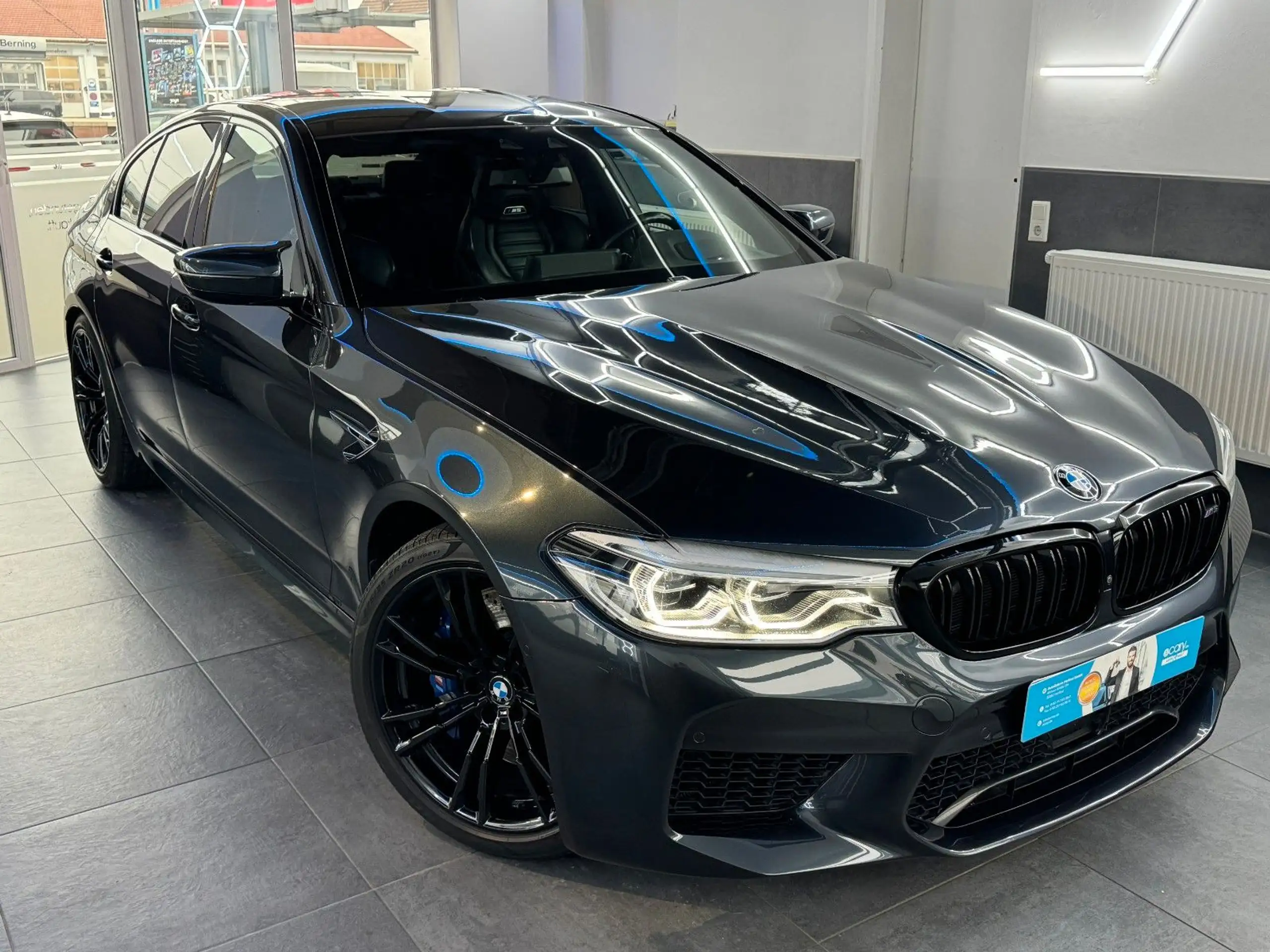 BMW - M5