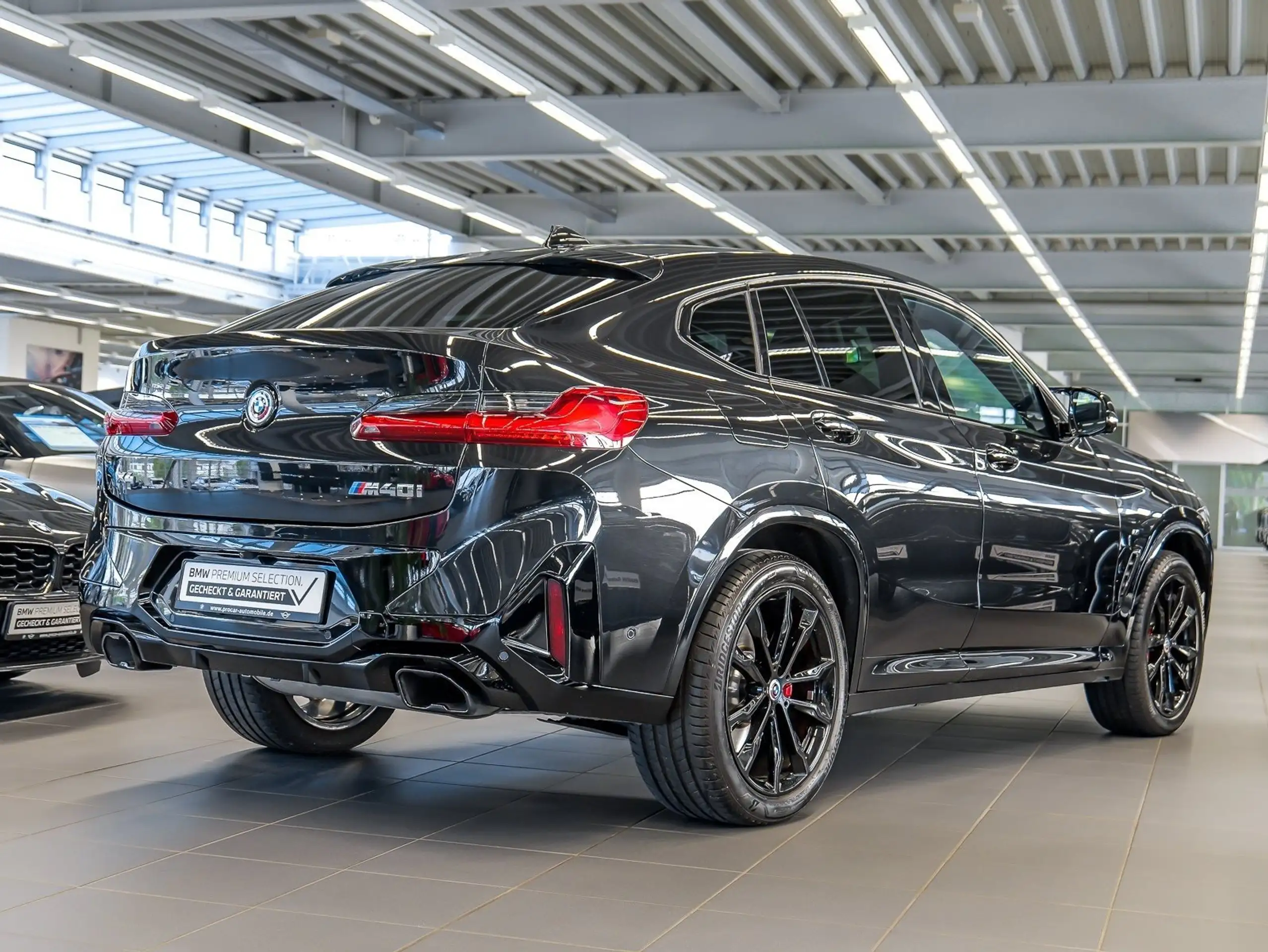 BMW - X4 M