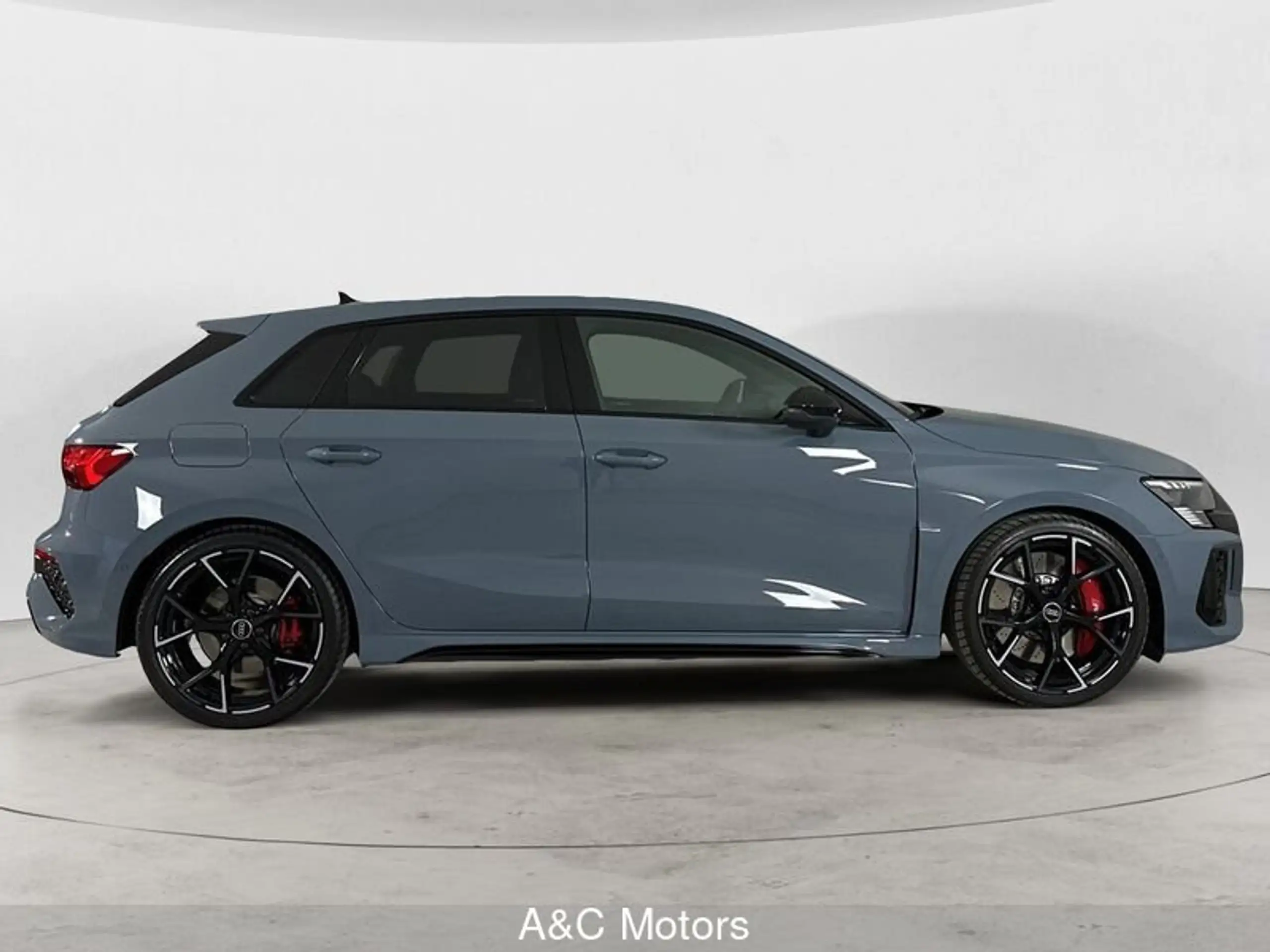 Audi - RS3