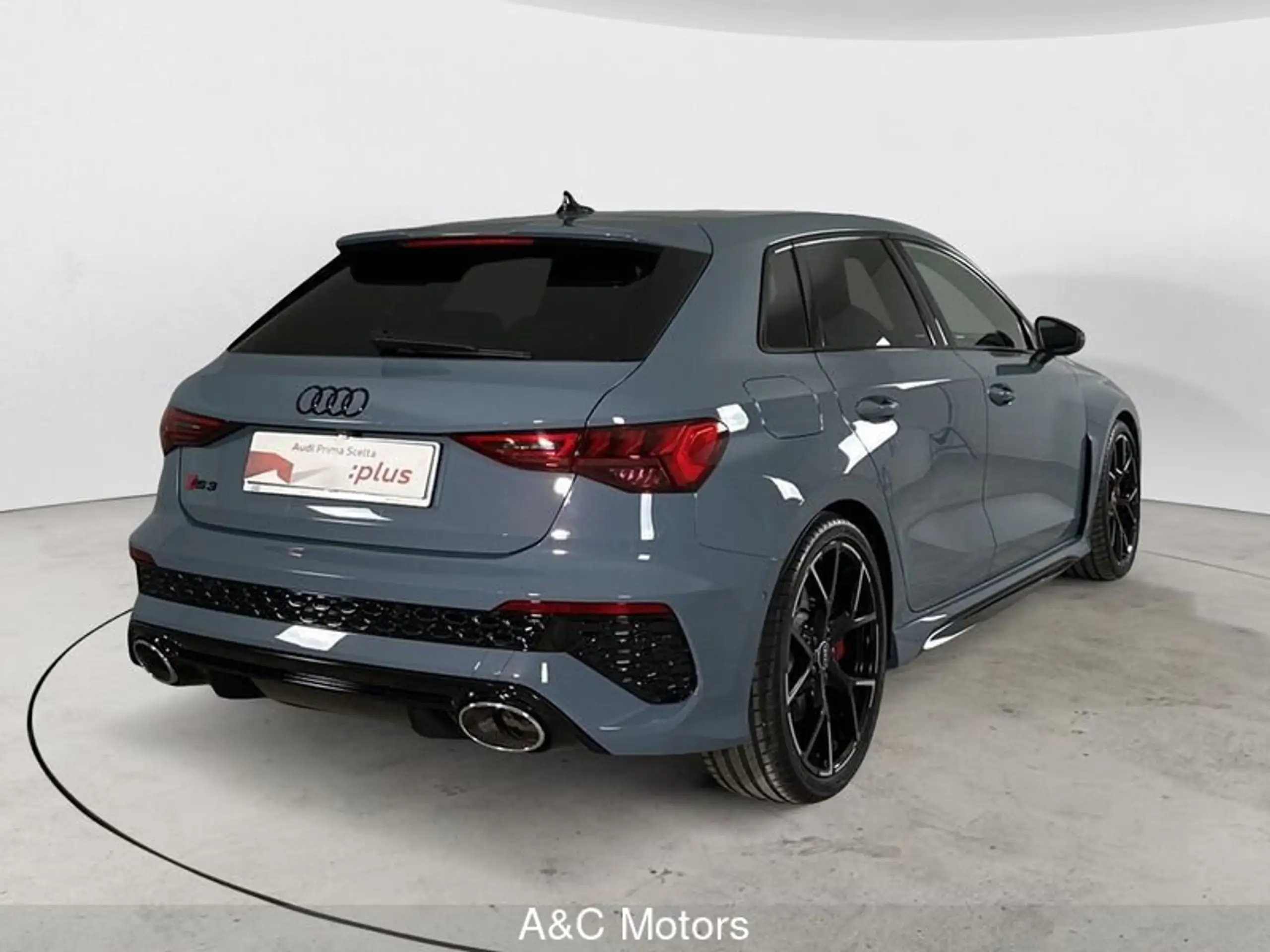 Audi - RS3