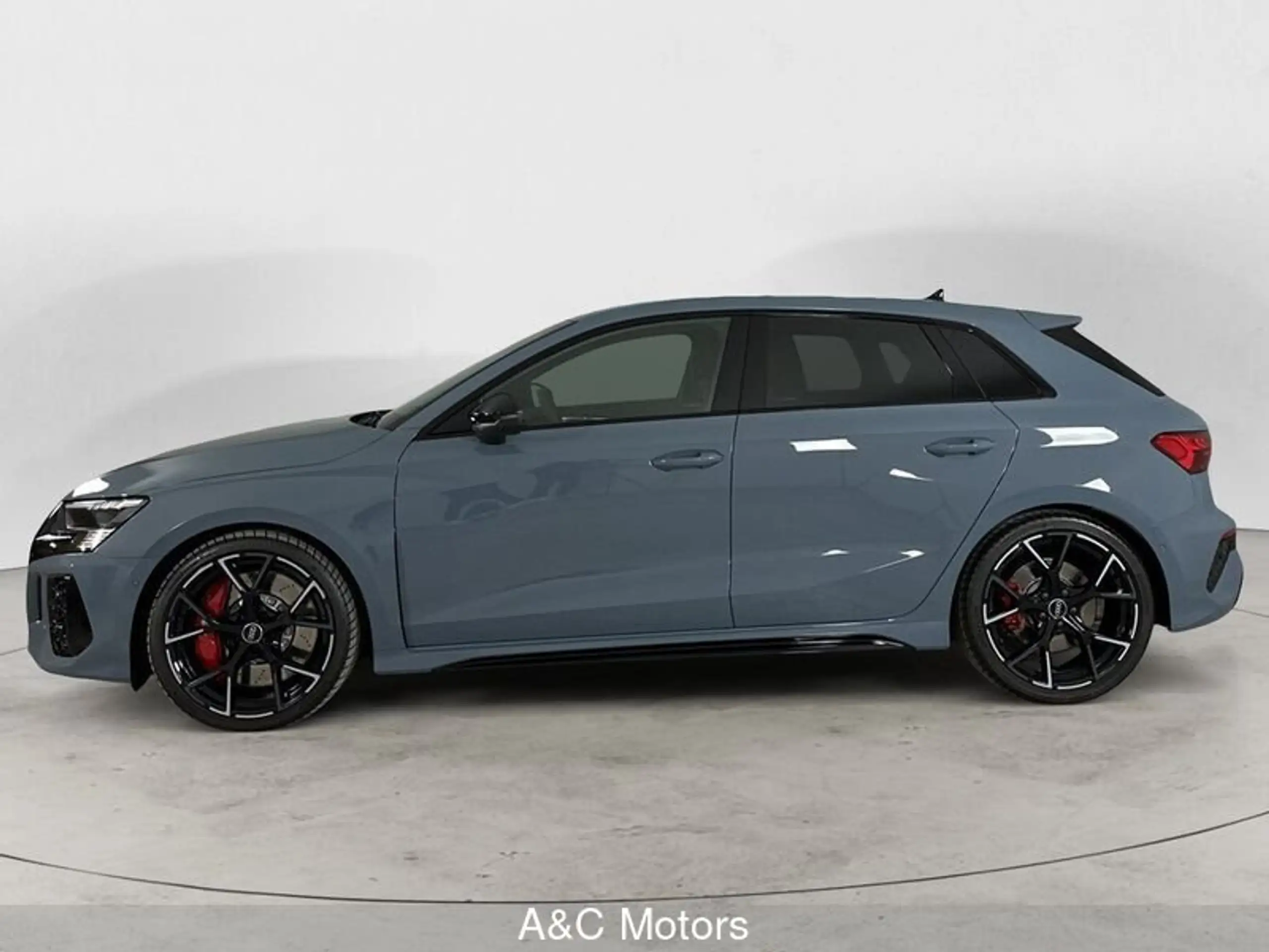 Audi - RS3