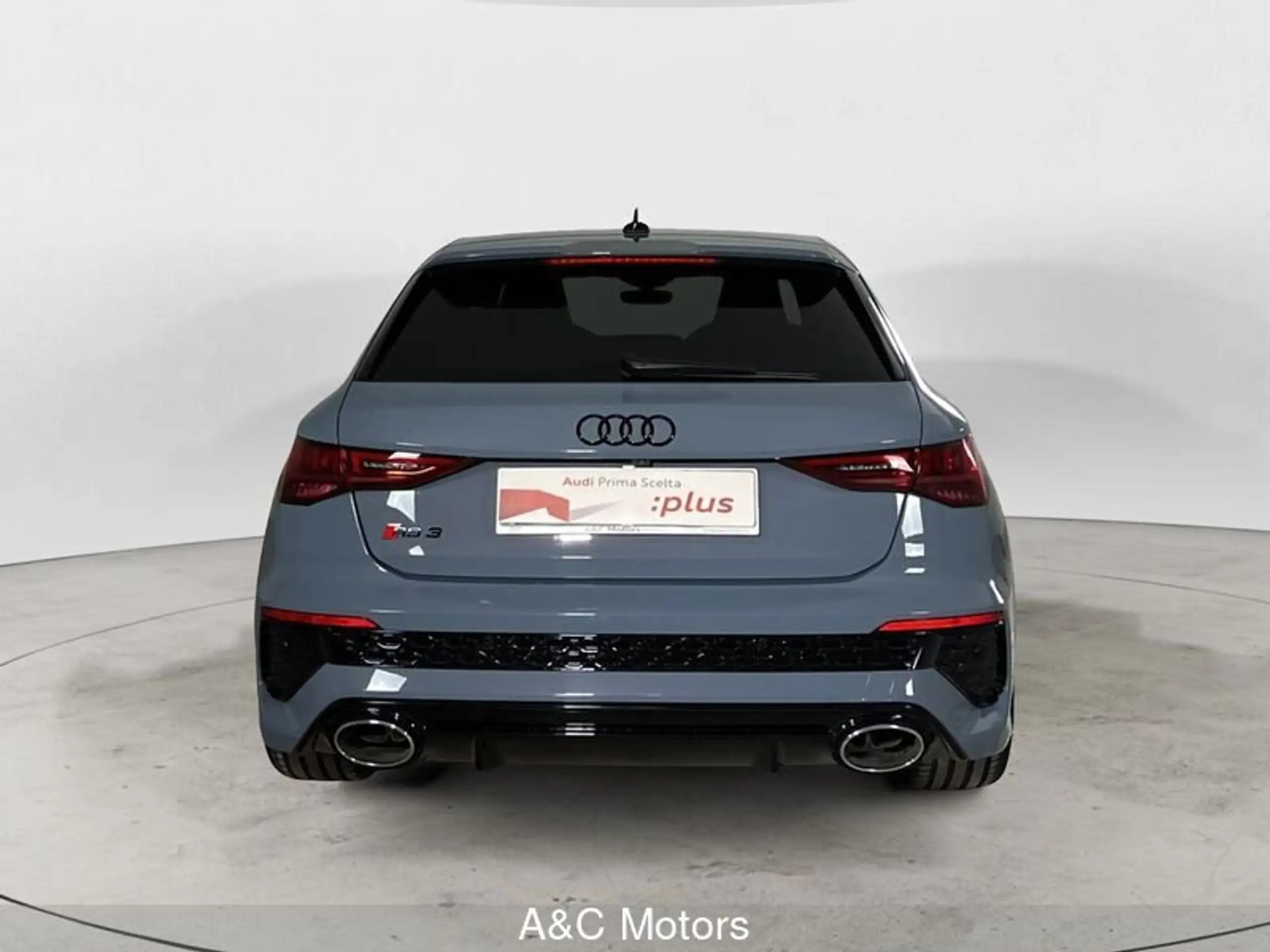 Audi - RS3