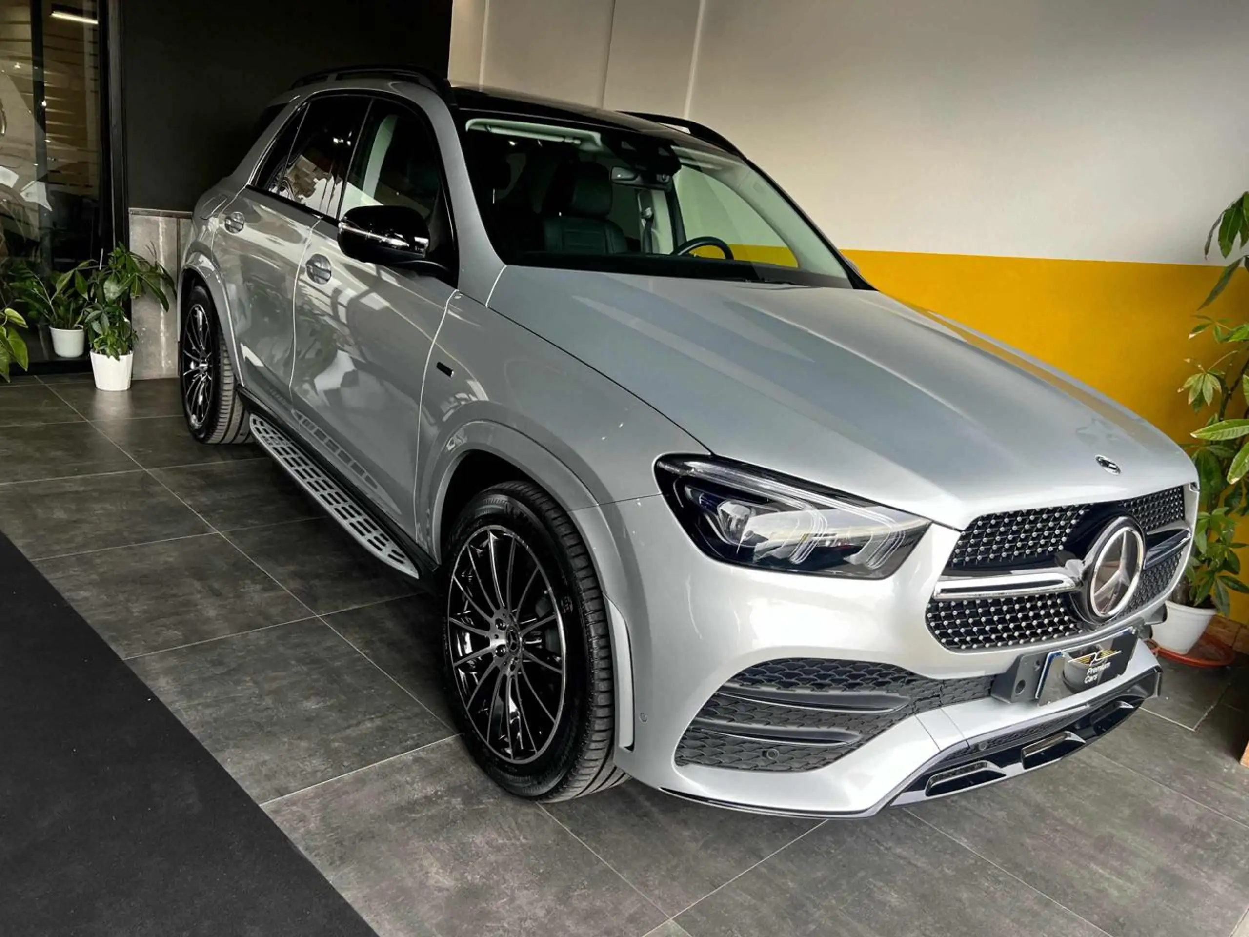 Mercedes-Benz - GLE 350