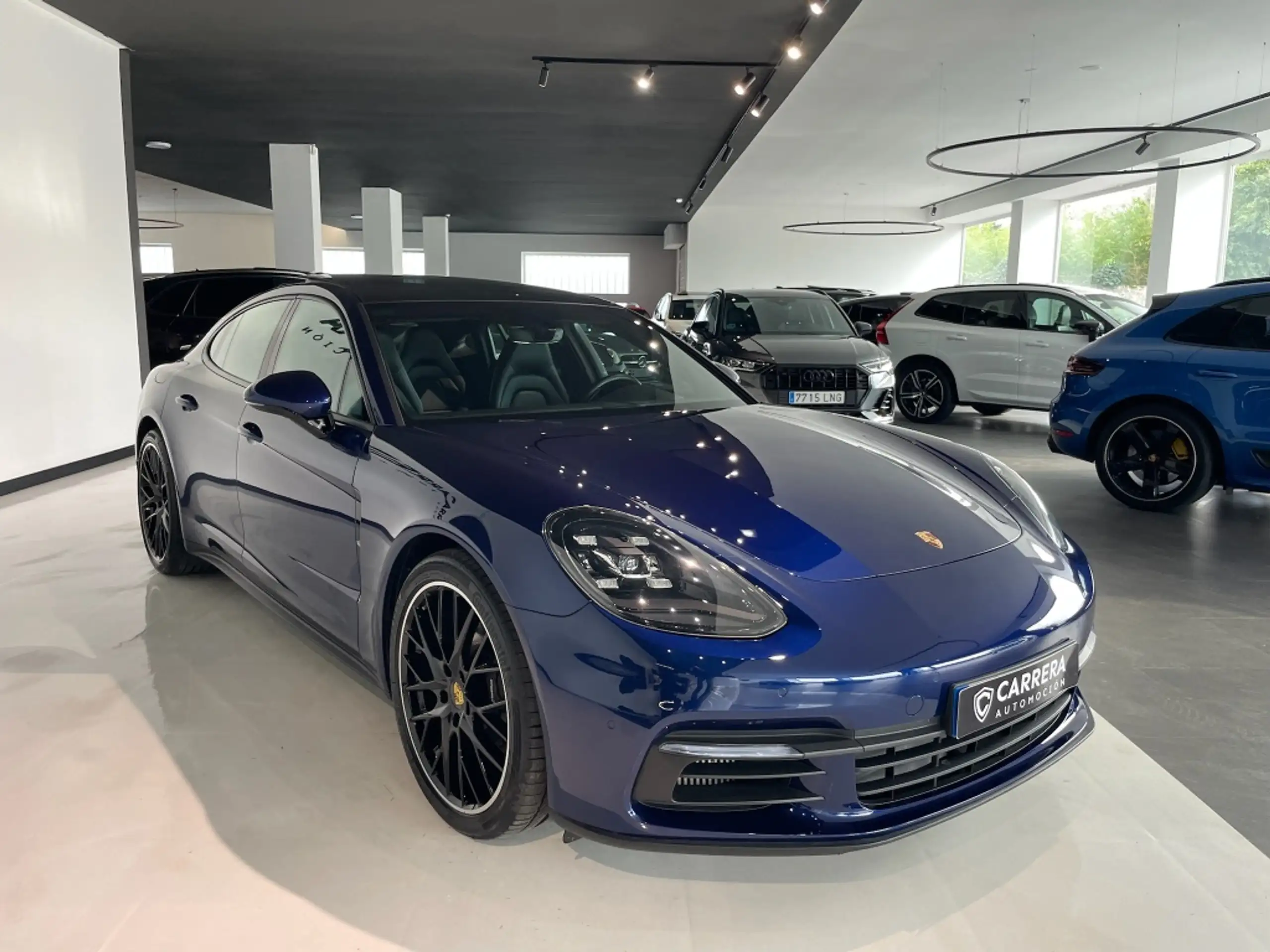 Porsche - Panamera