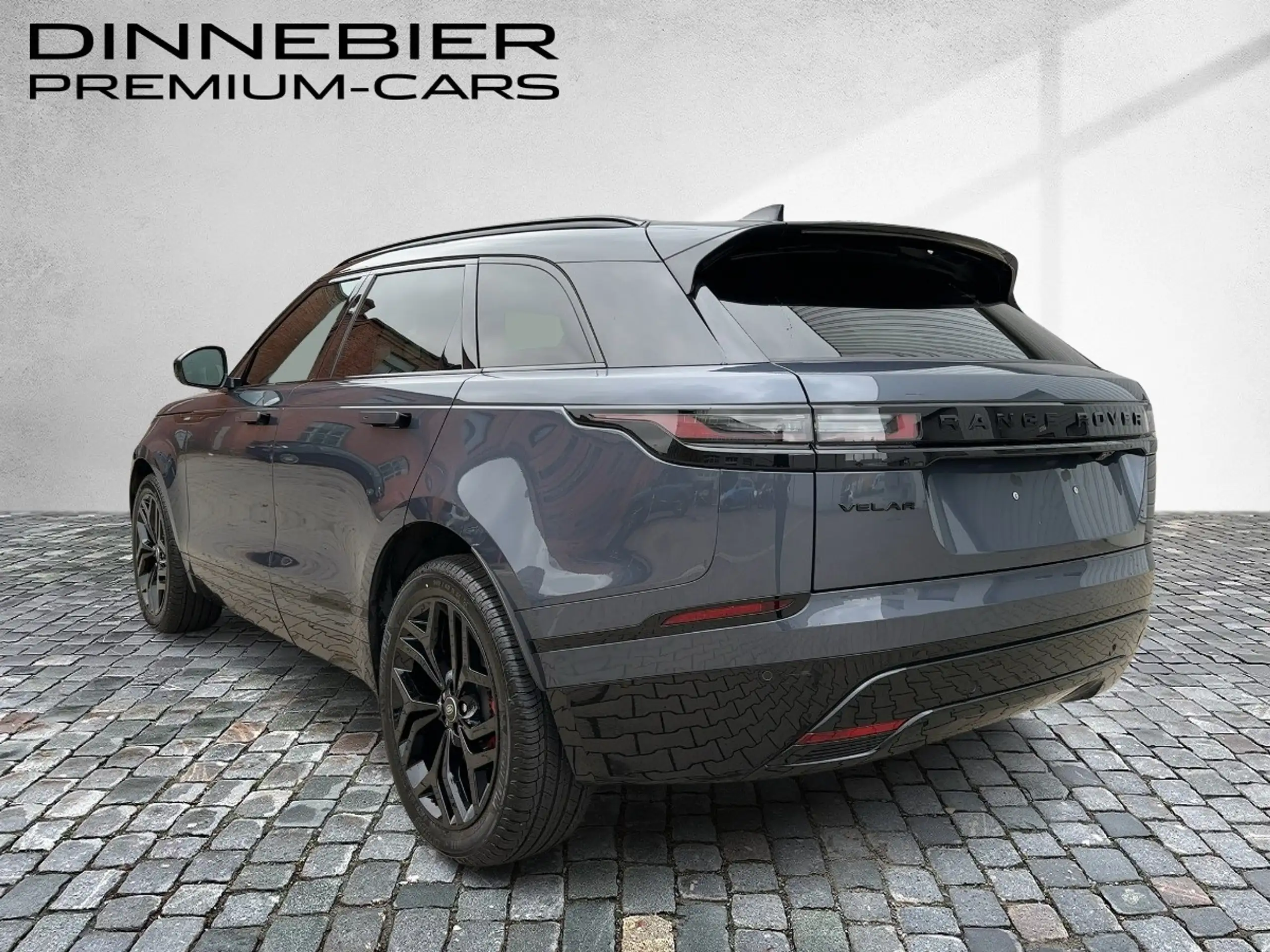 Land Rover - Range Rover Velar