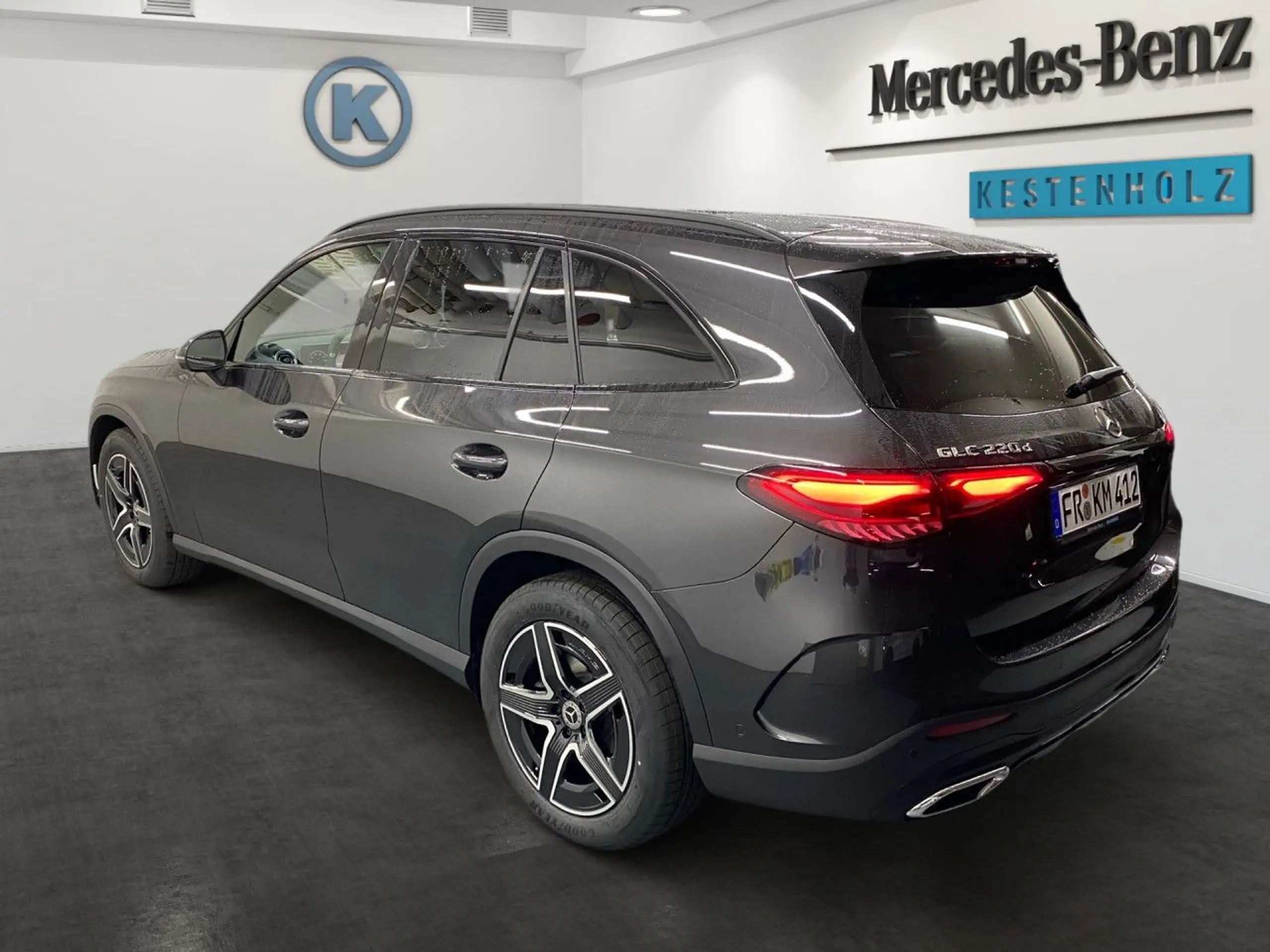 Mercedes-Benz - GLC 220