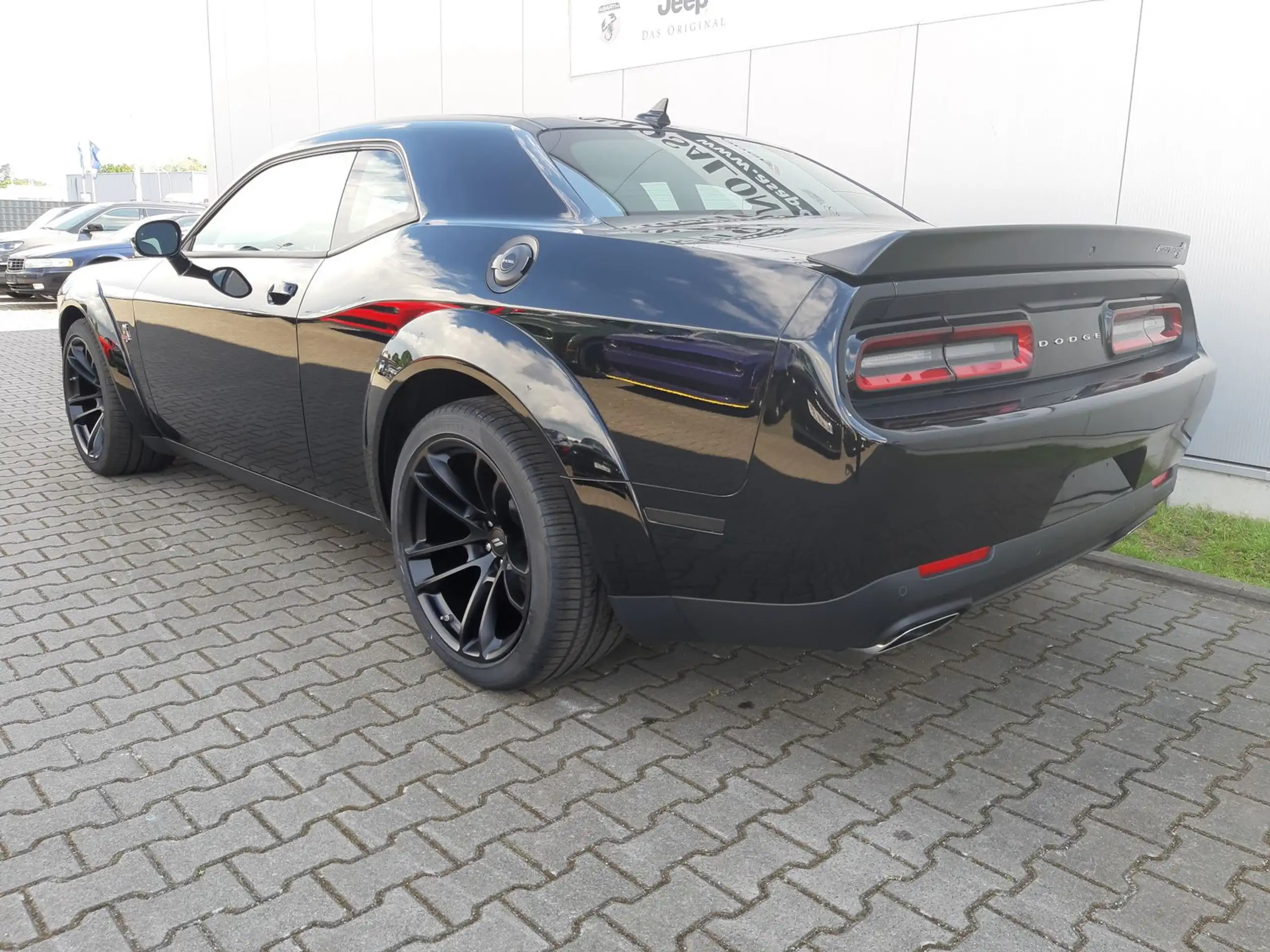 Dodge - Challenger