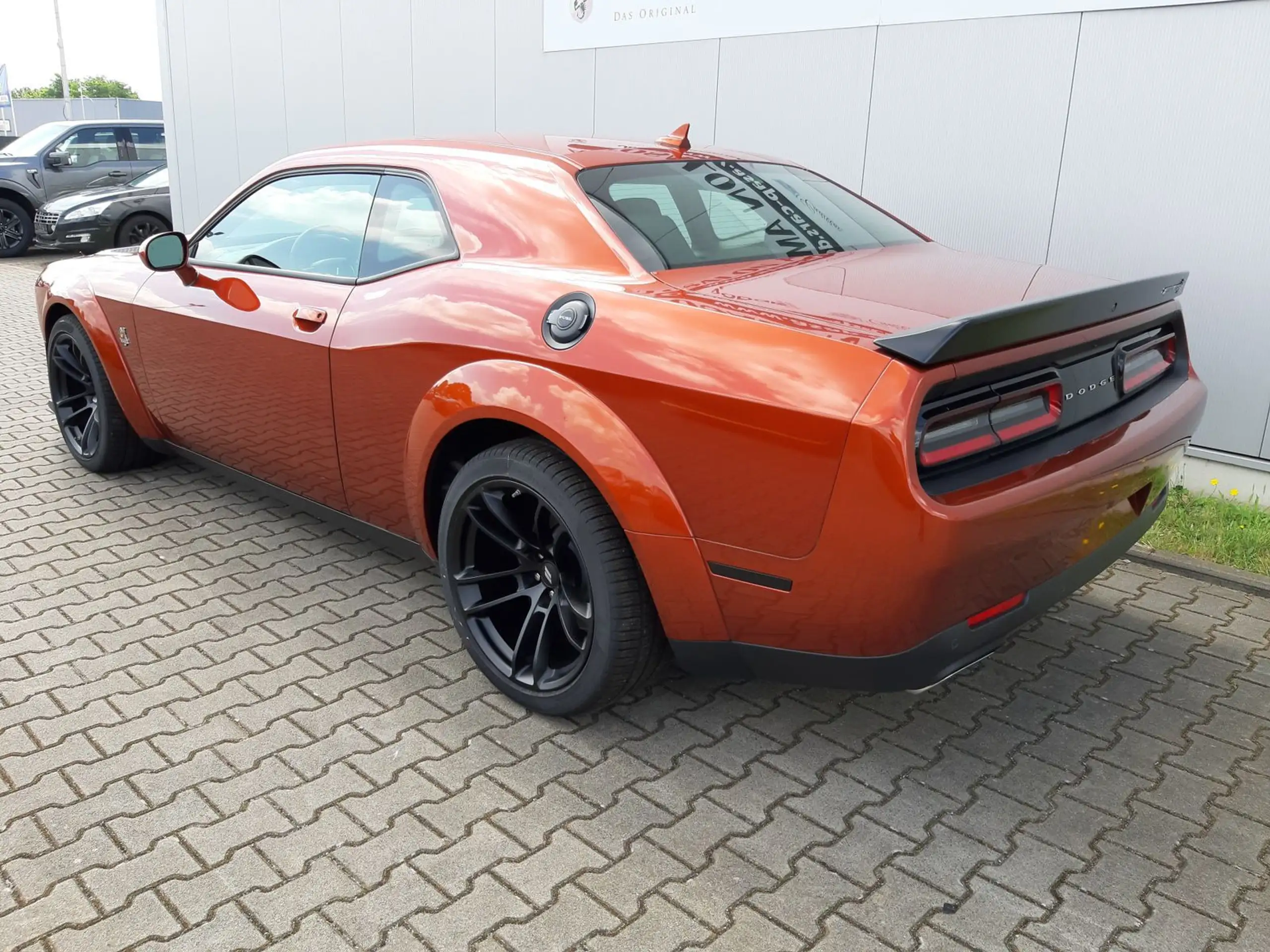 Dodge - Challenger