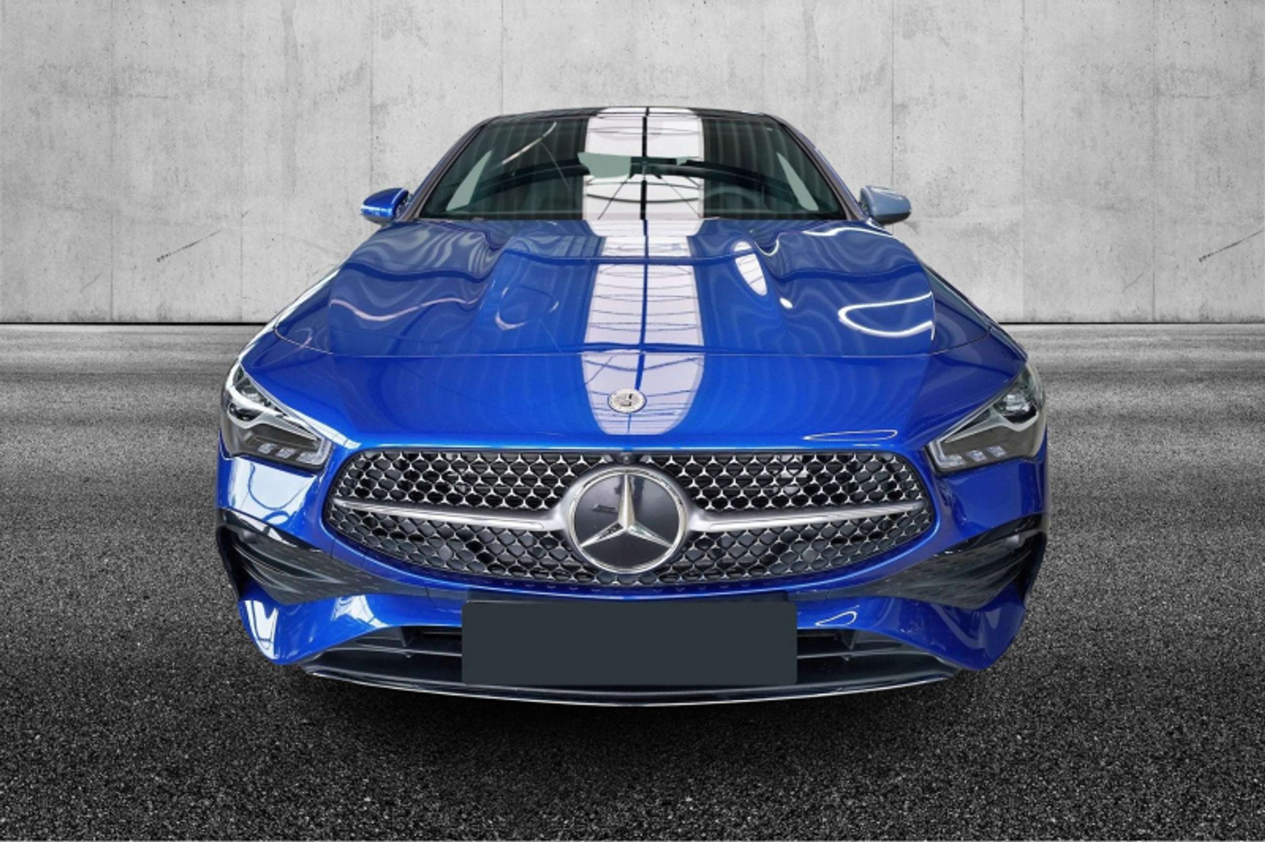 Mercedes-Benz - CLA 200