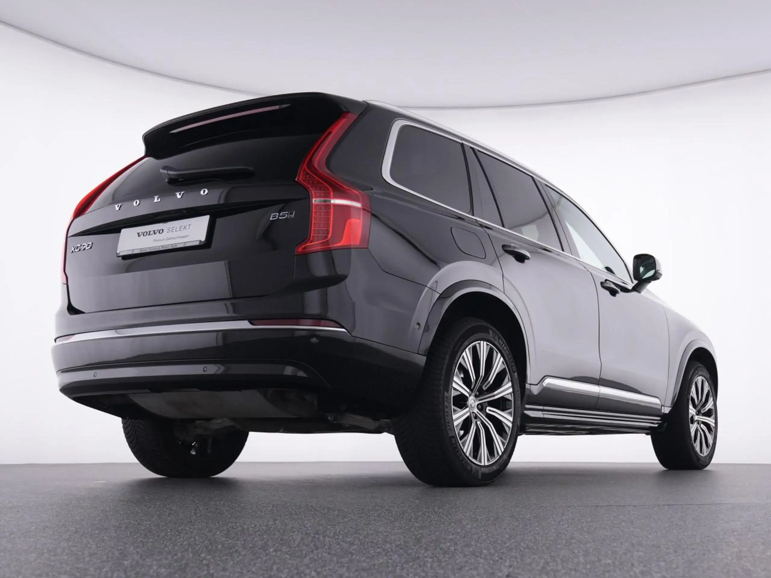 Volvo - XC90