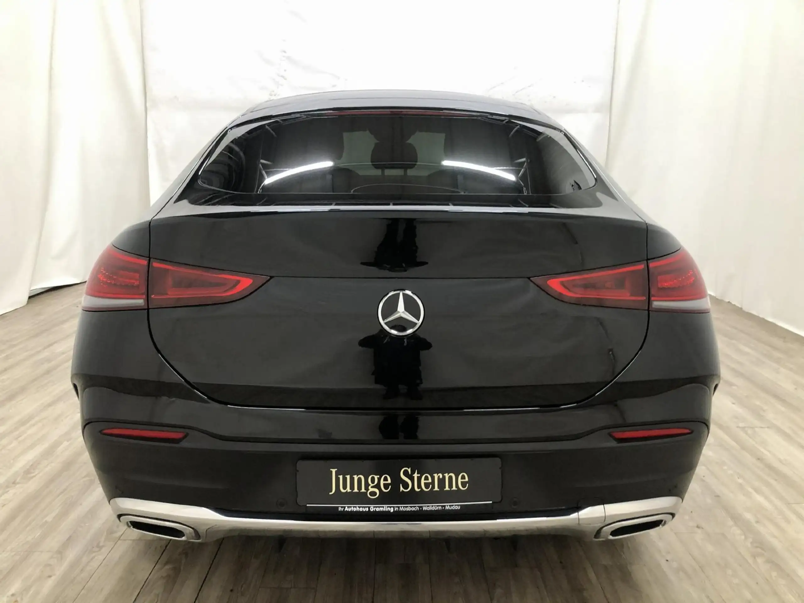 Mercedes-Benz - GLE 350