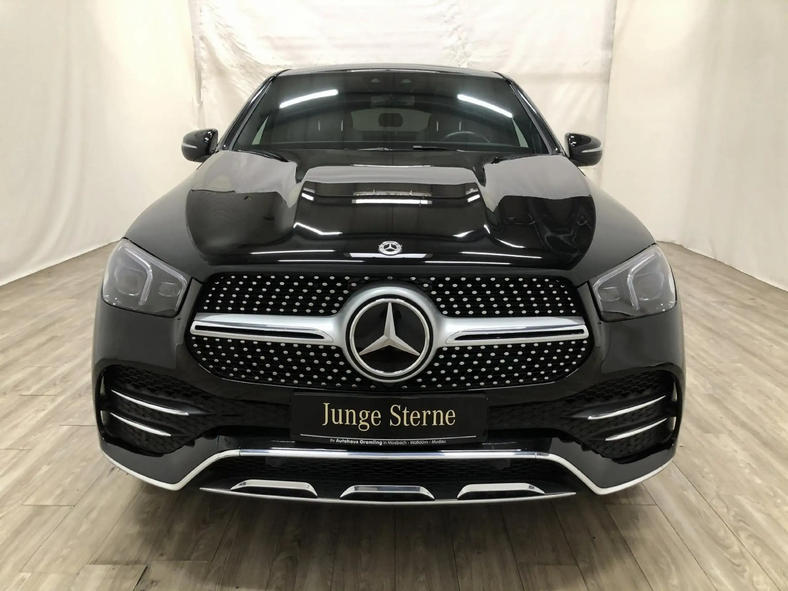 Mercedes-Benz - GLE 350