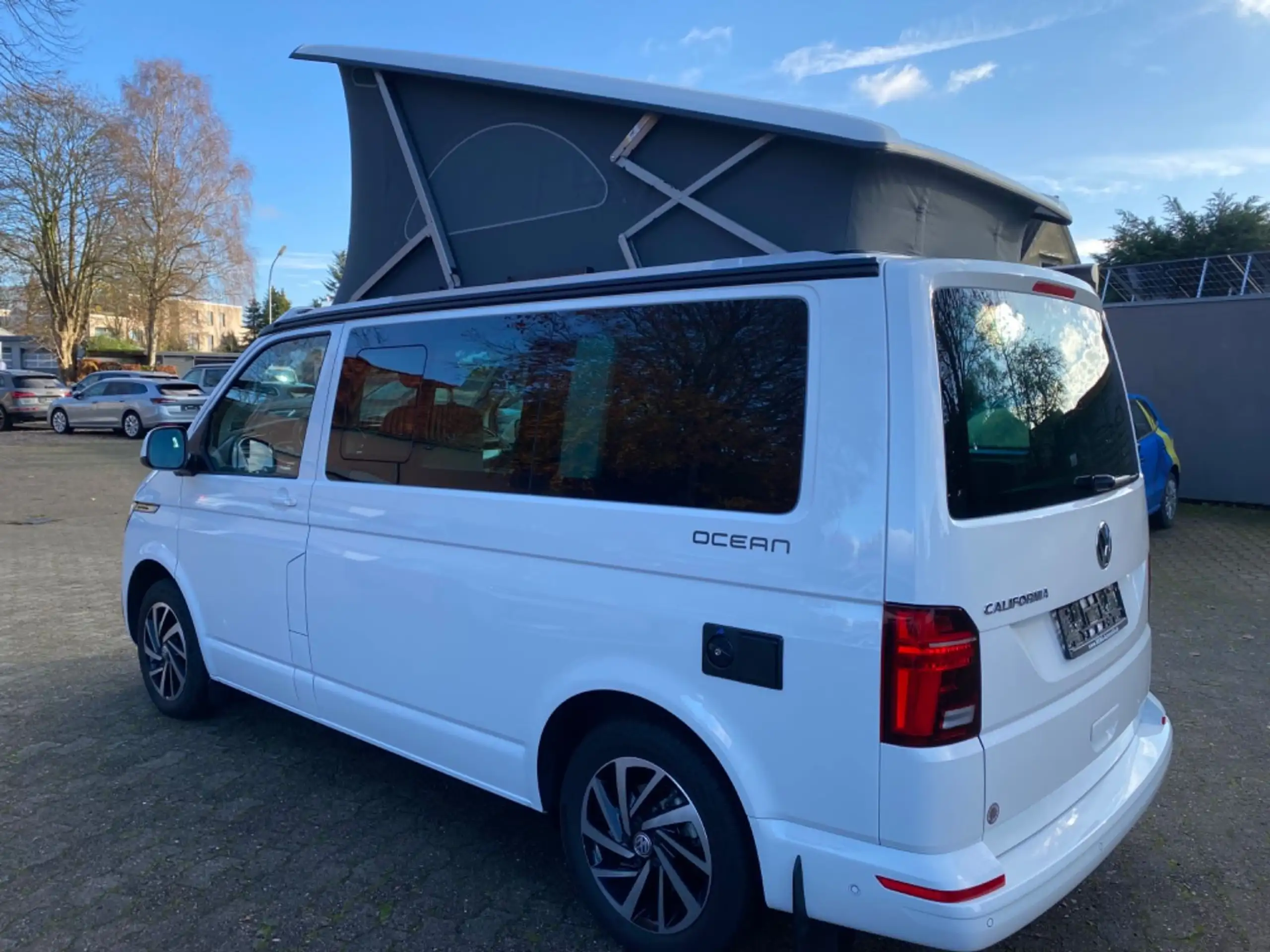 Volkswagen - T6 California