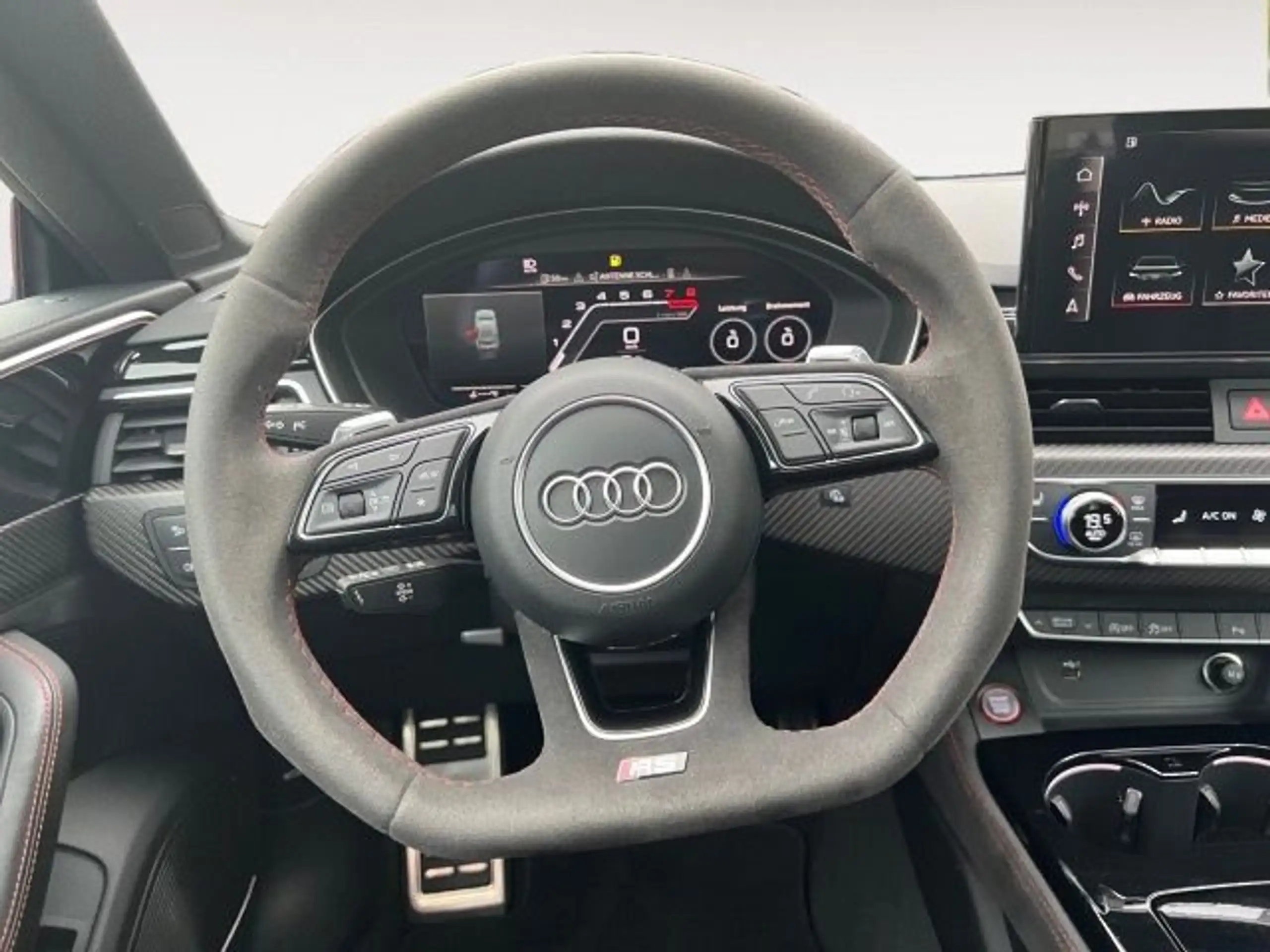 Audi - RS5