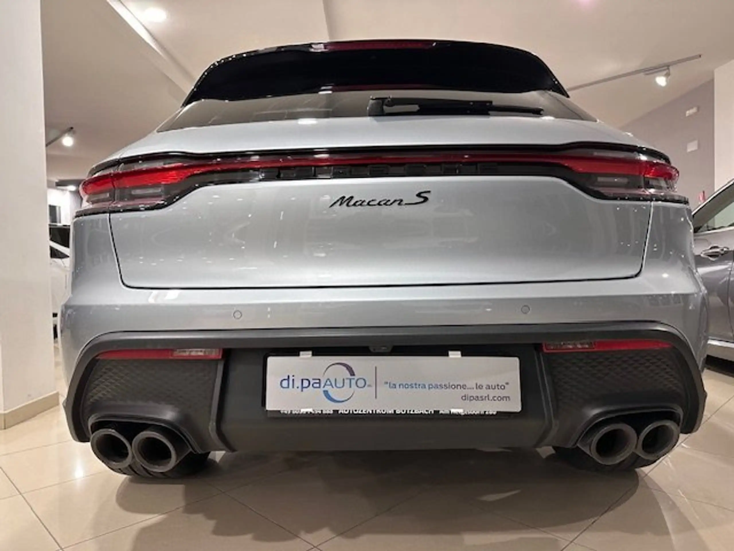 Porsche - Macan