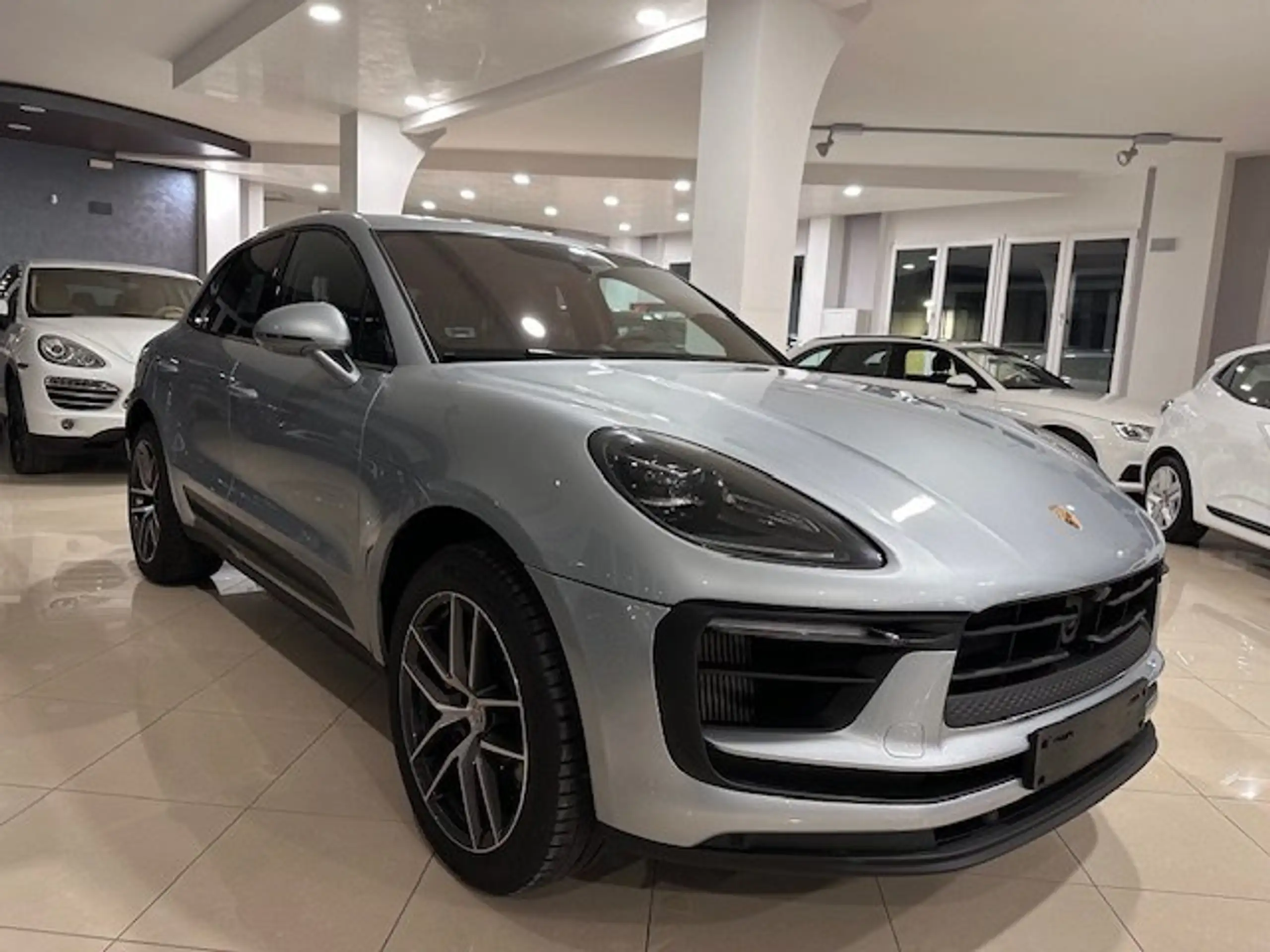 Porsche - Macan