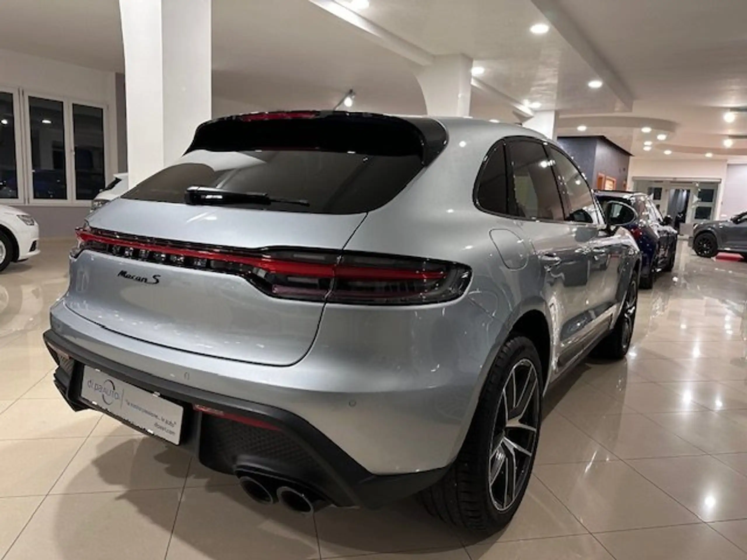 Porsche - Macan