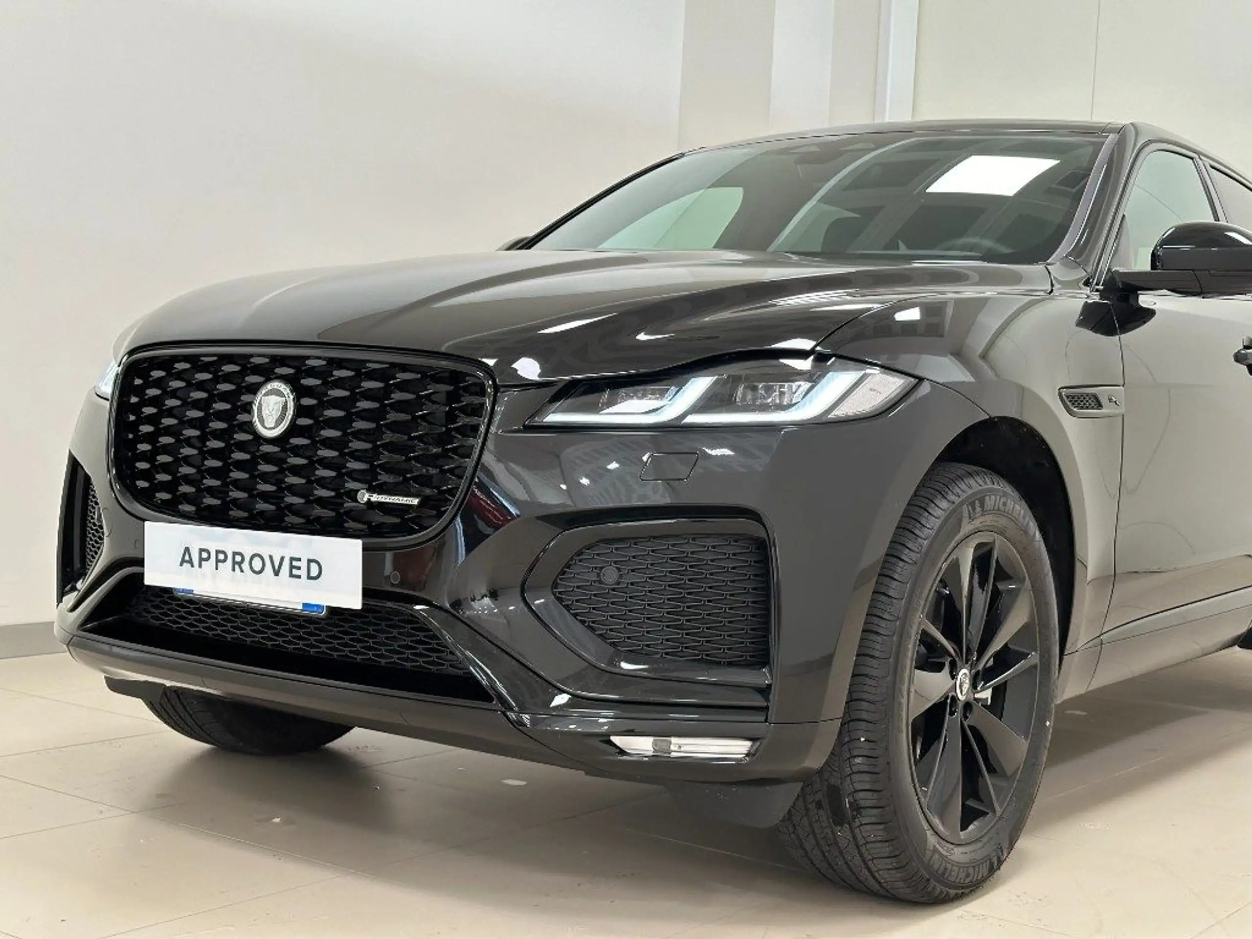 Jaguar - F-Pace