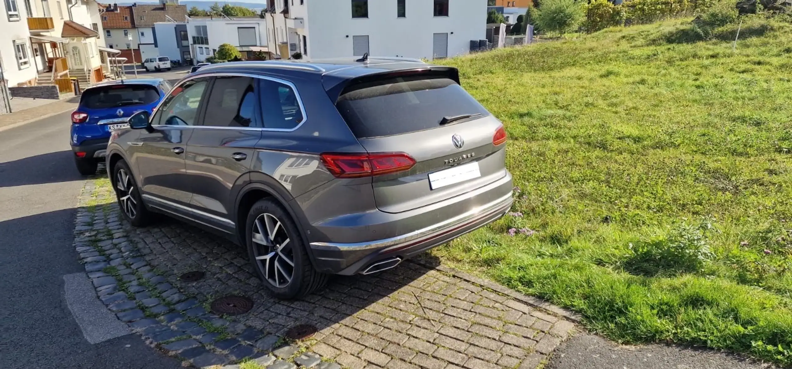 Volkswagen - Touareg