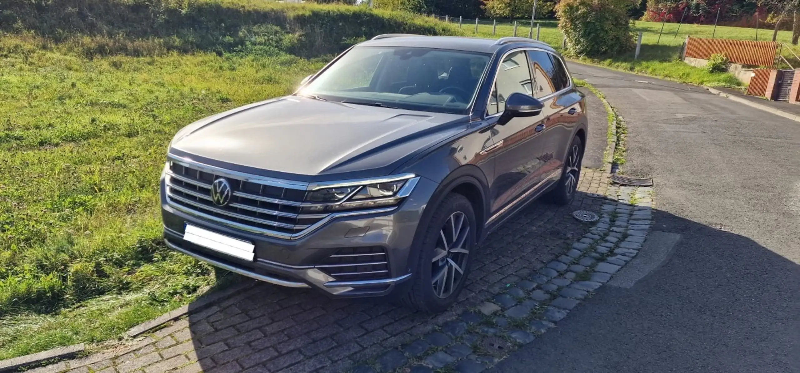 Volkswagen - Touareg