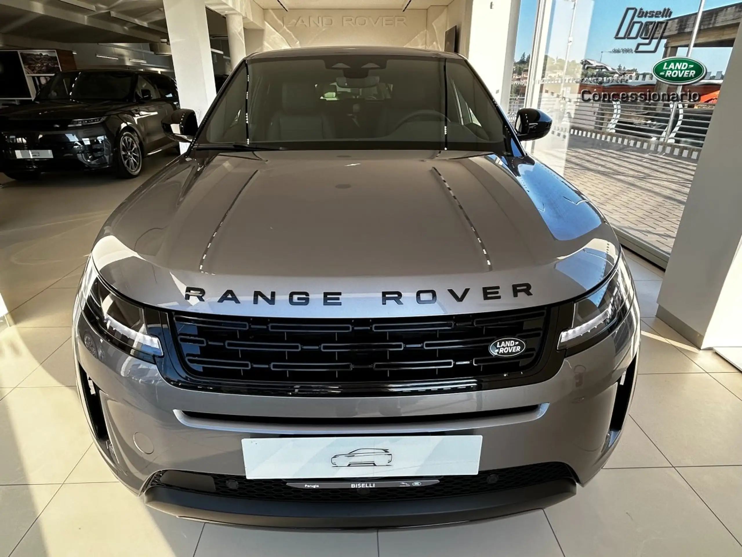 Land Rover - Range Rover Evoque