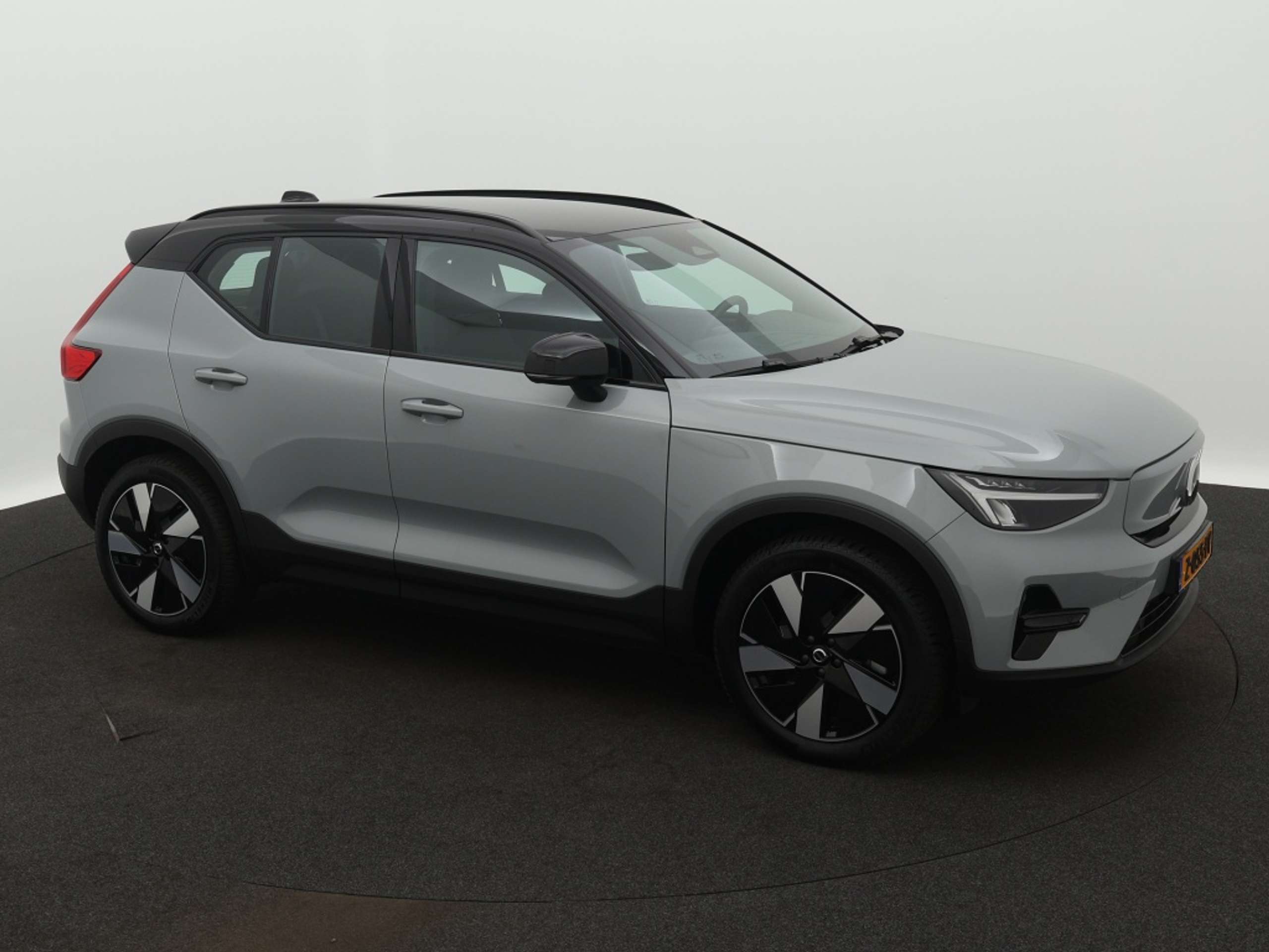 Volvo - XC40