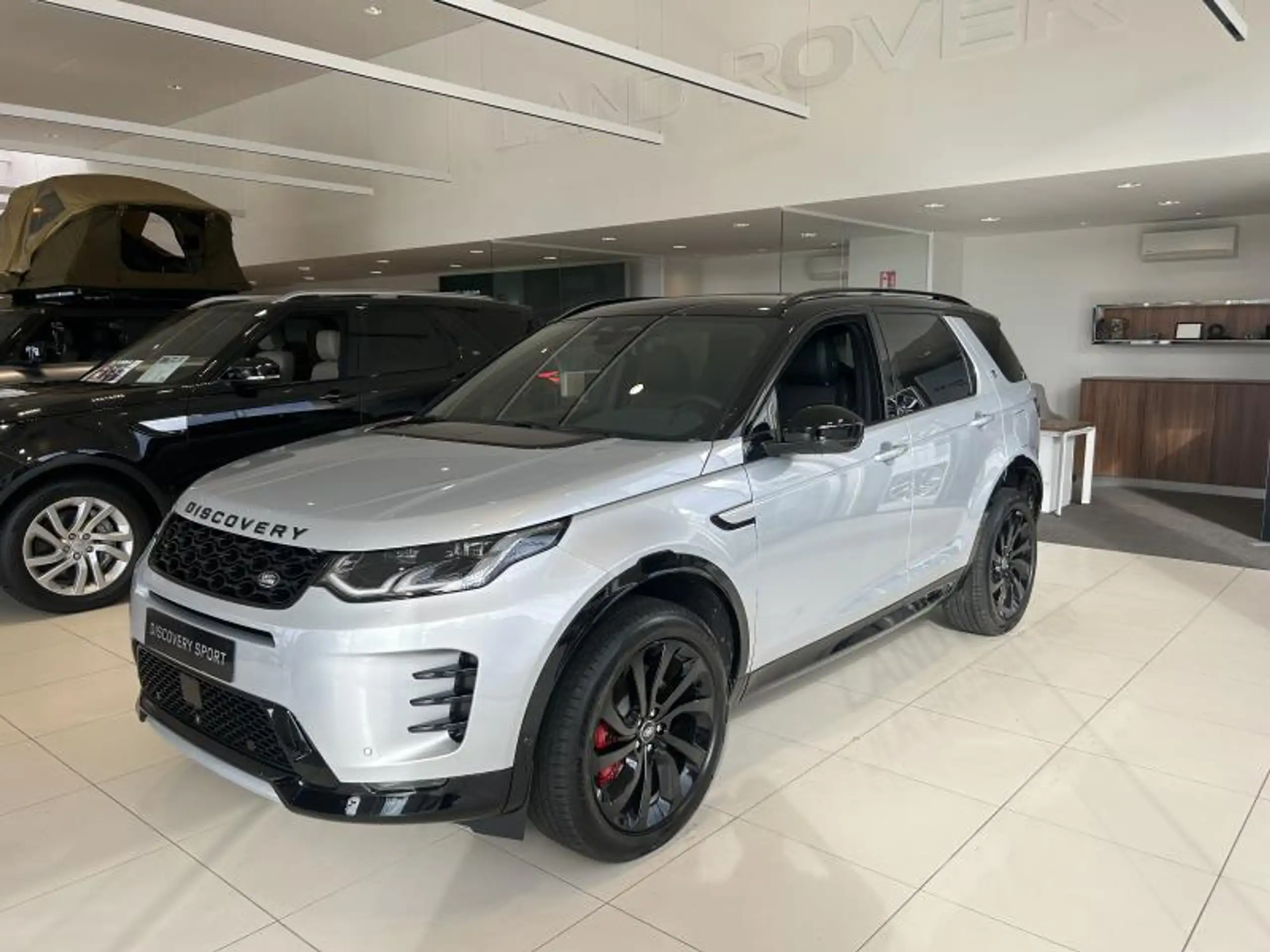 Land Rover - Discovery Sport