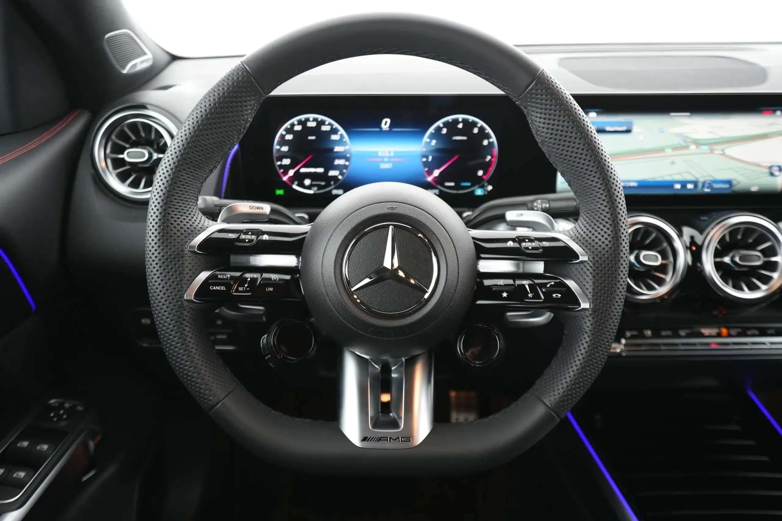 Mercedes-Benz - GLB 35 AMG