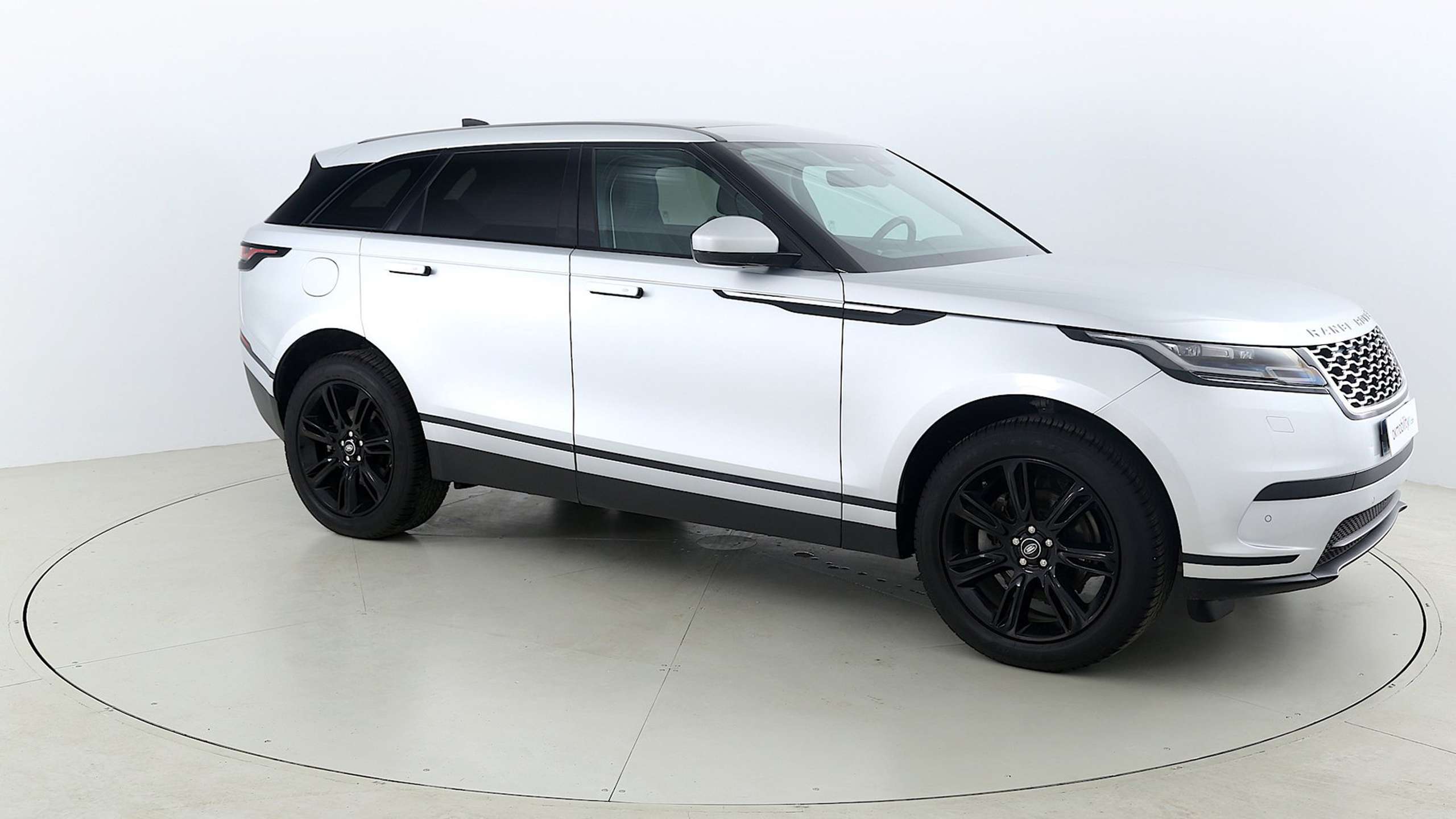 Land Rover - Range Rover Velar