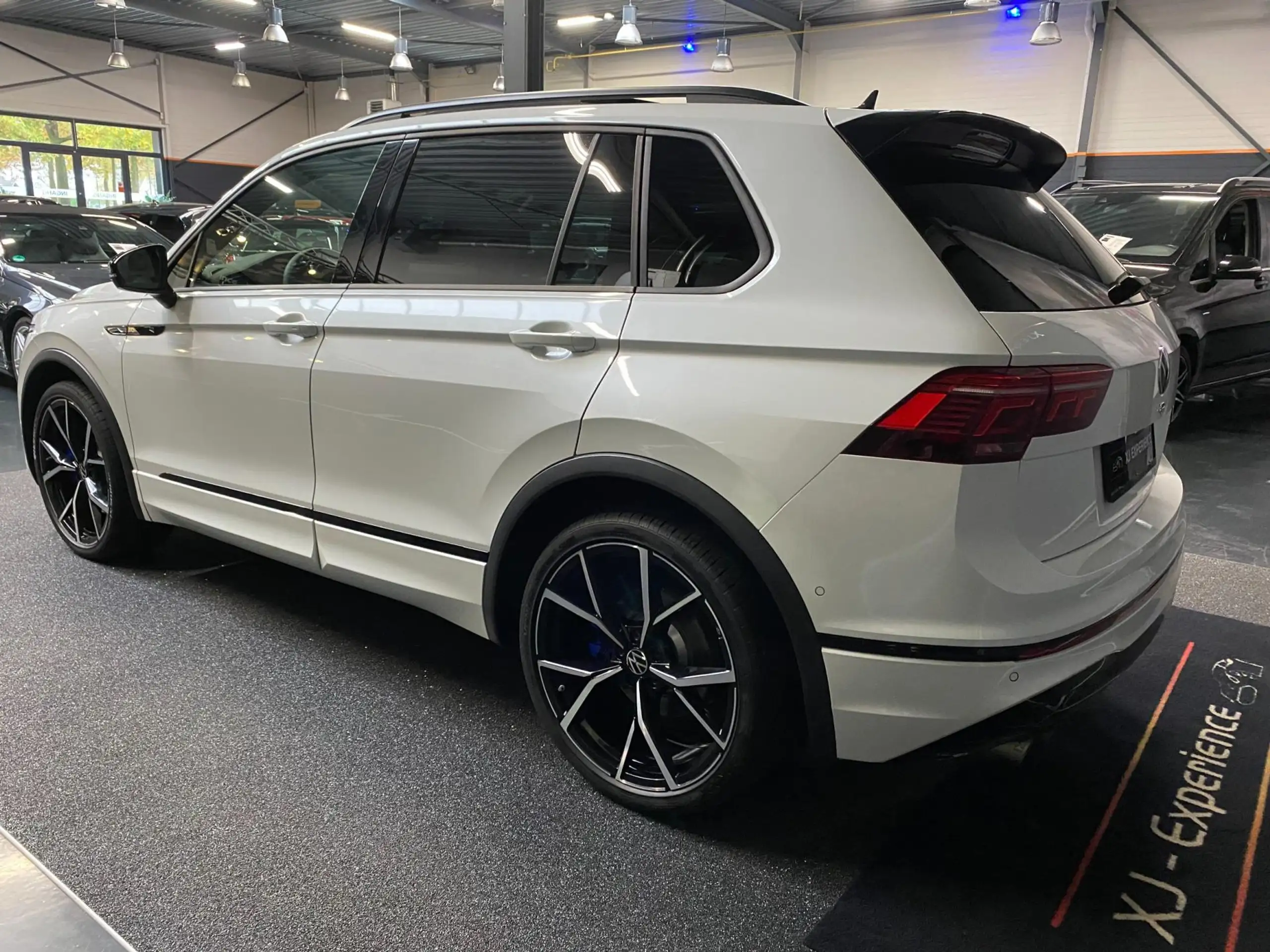 Volkswagen - Tiguan