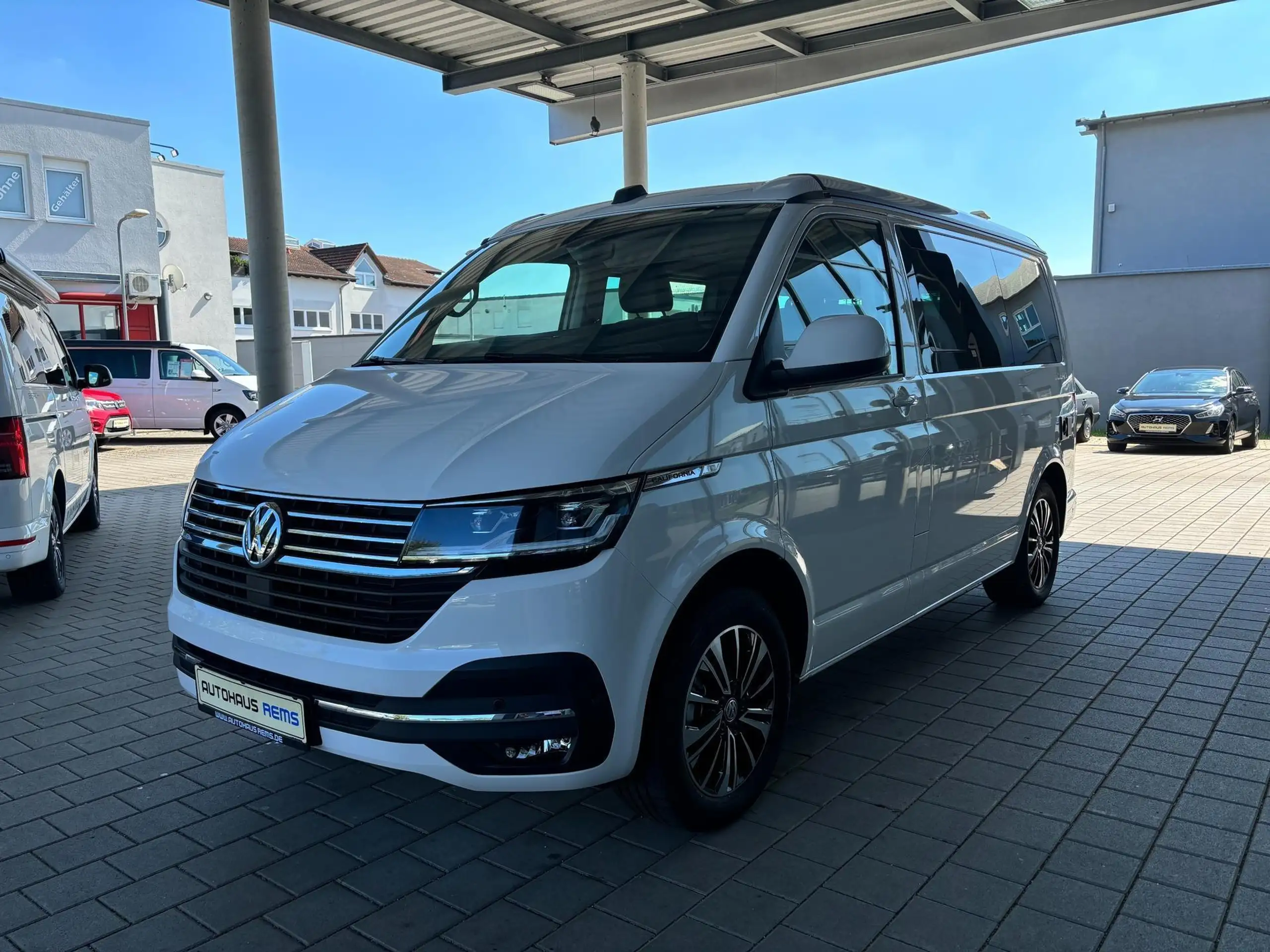 Volkswagen - T6 California