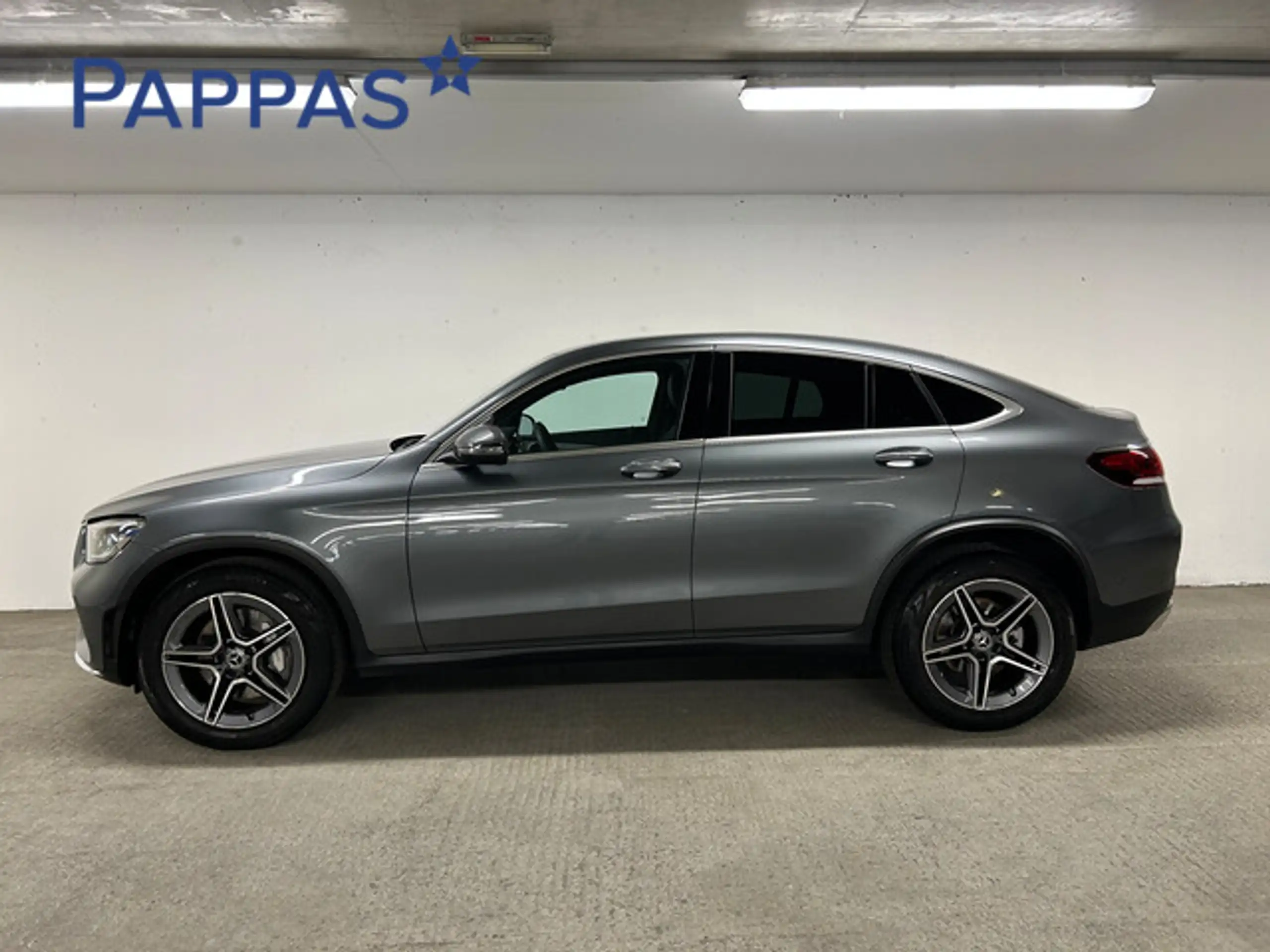 Mercedes-Benz - GLC 220