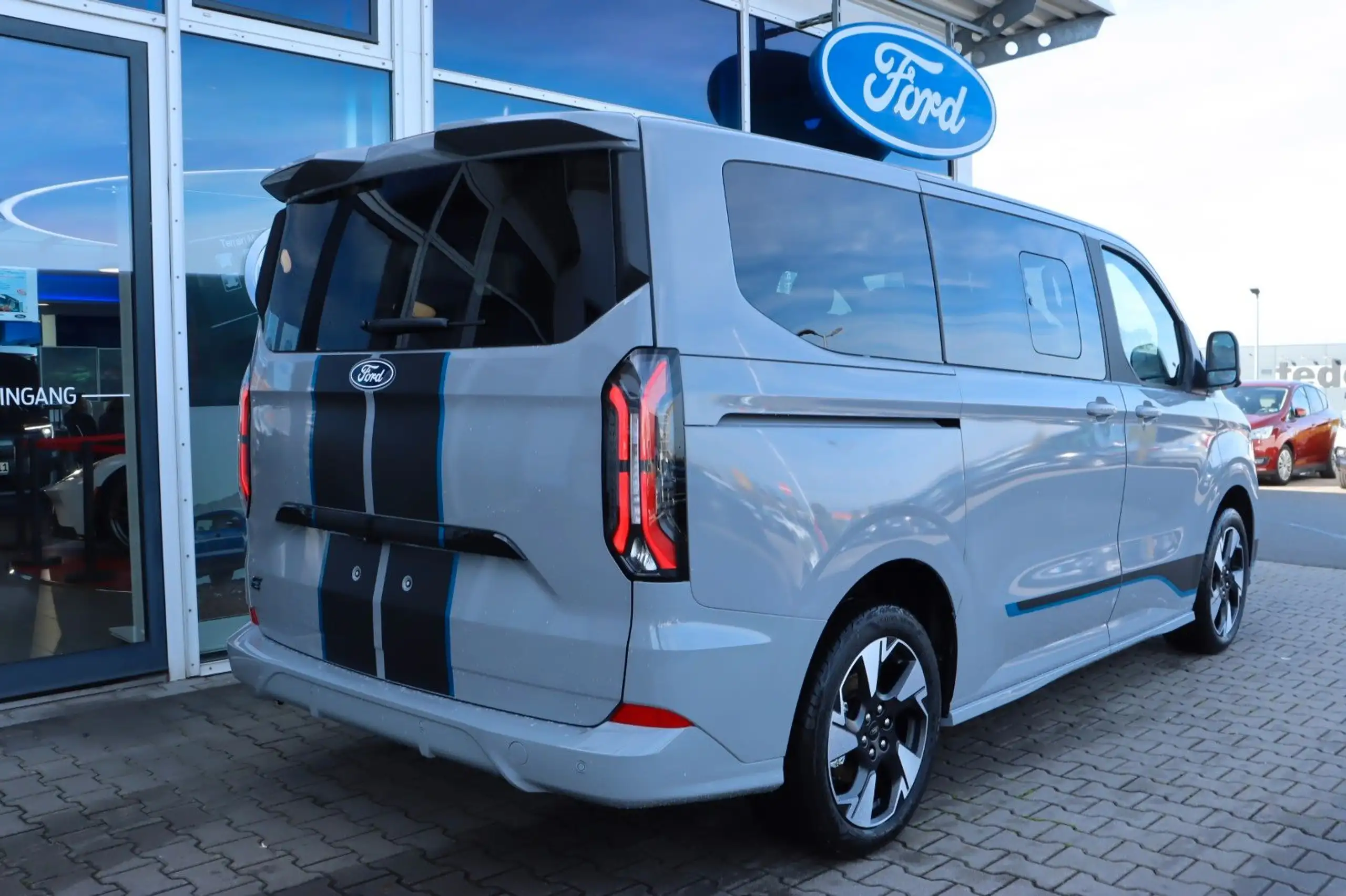 Ford - Tourneo Custom