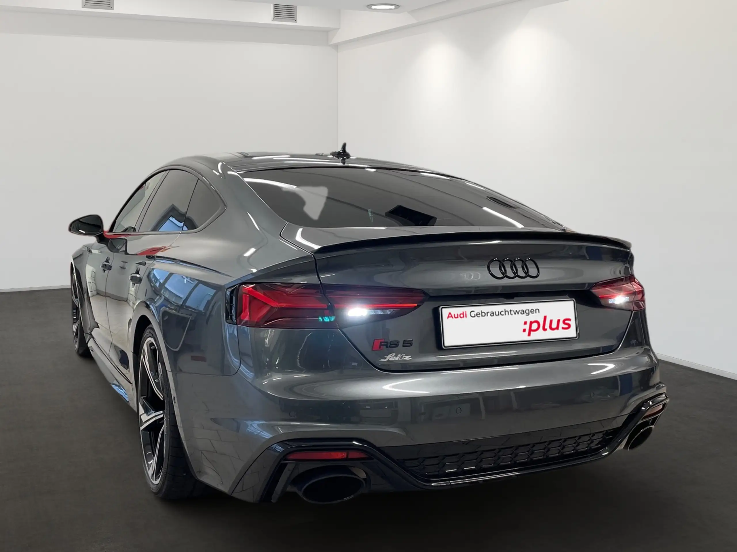 Audi - RS5