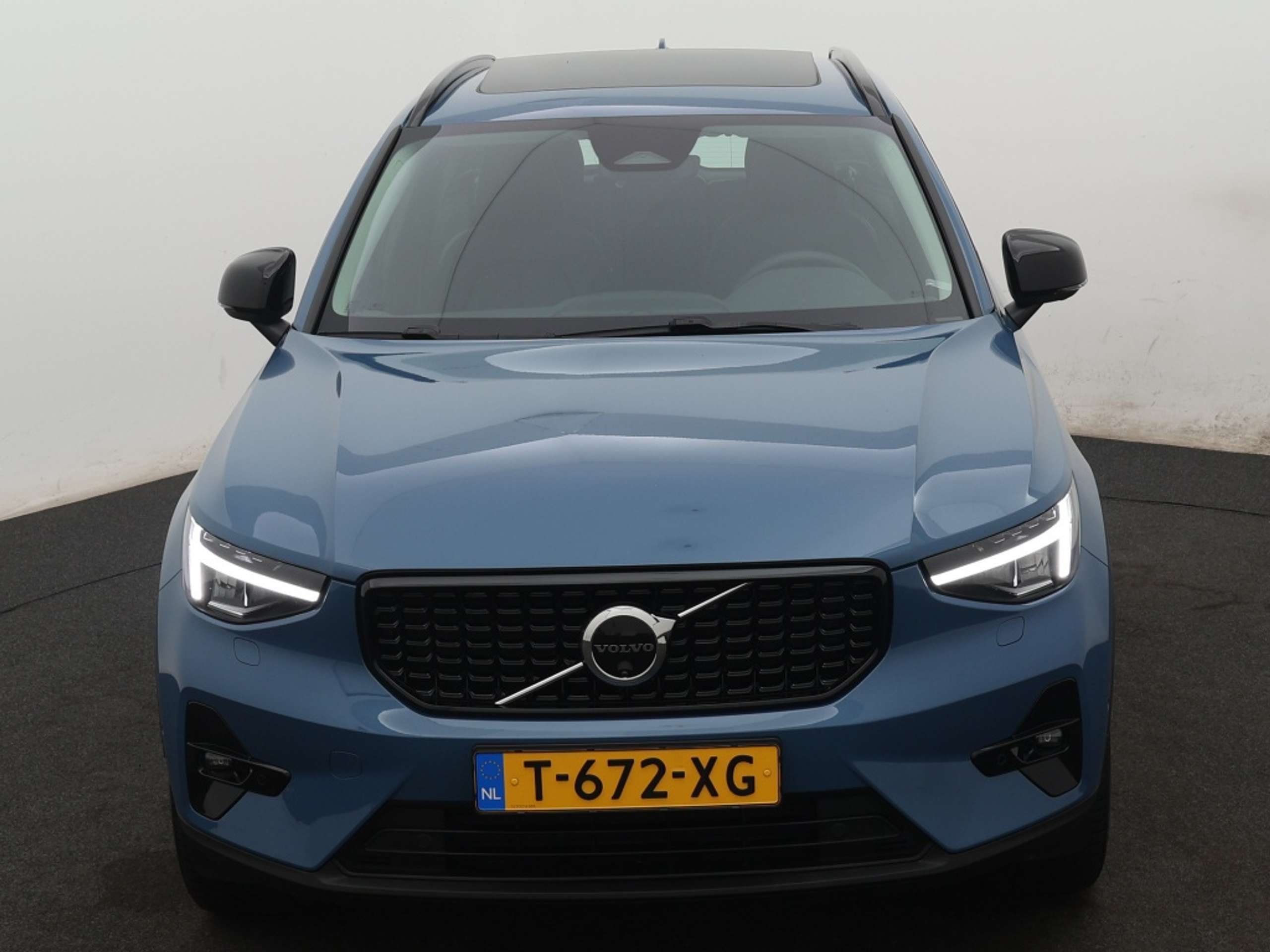 Volvo - XC40